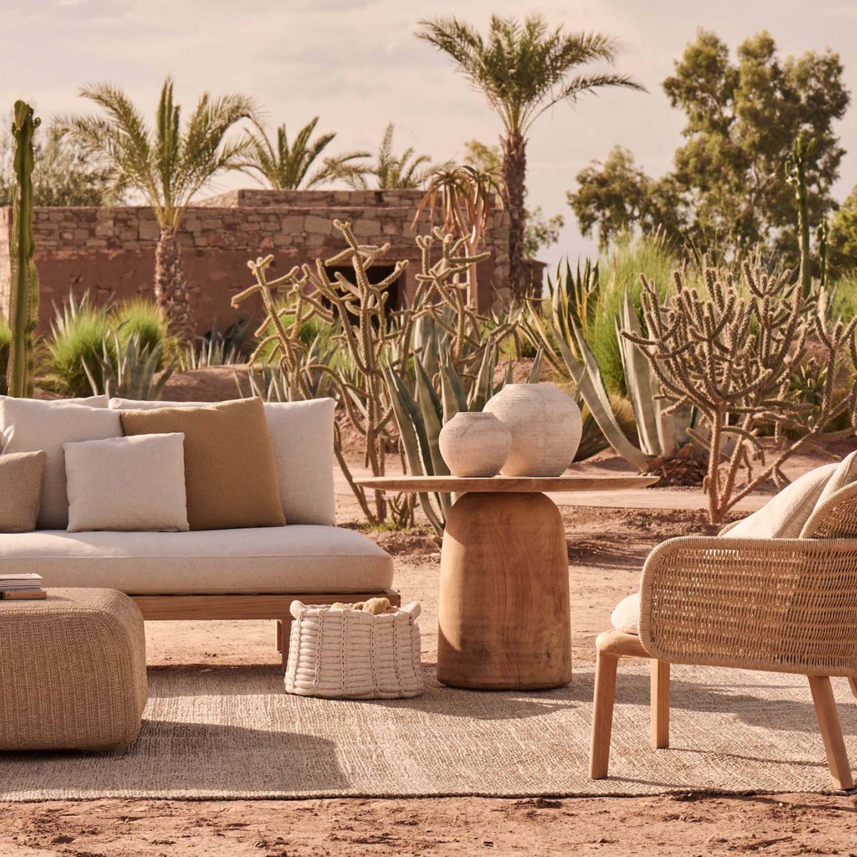 Suro | Lounge Chair gallery detail image