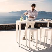 Mirthe | Bar Table gallery detail image