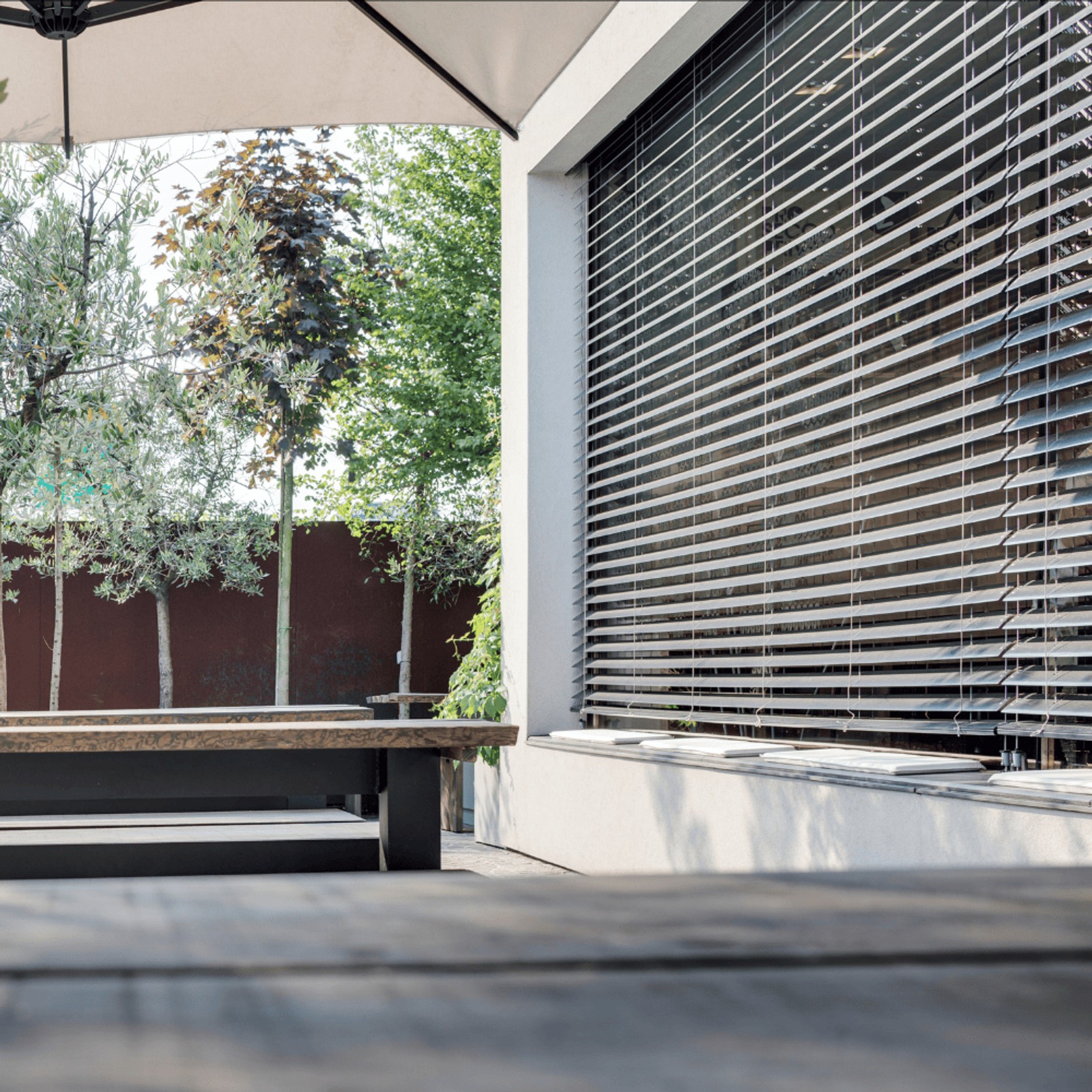 Aluflex® External Venetian Blind with Flat Blade gallery detail image
