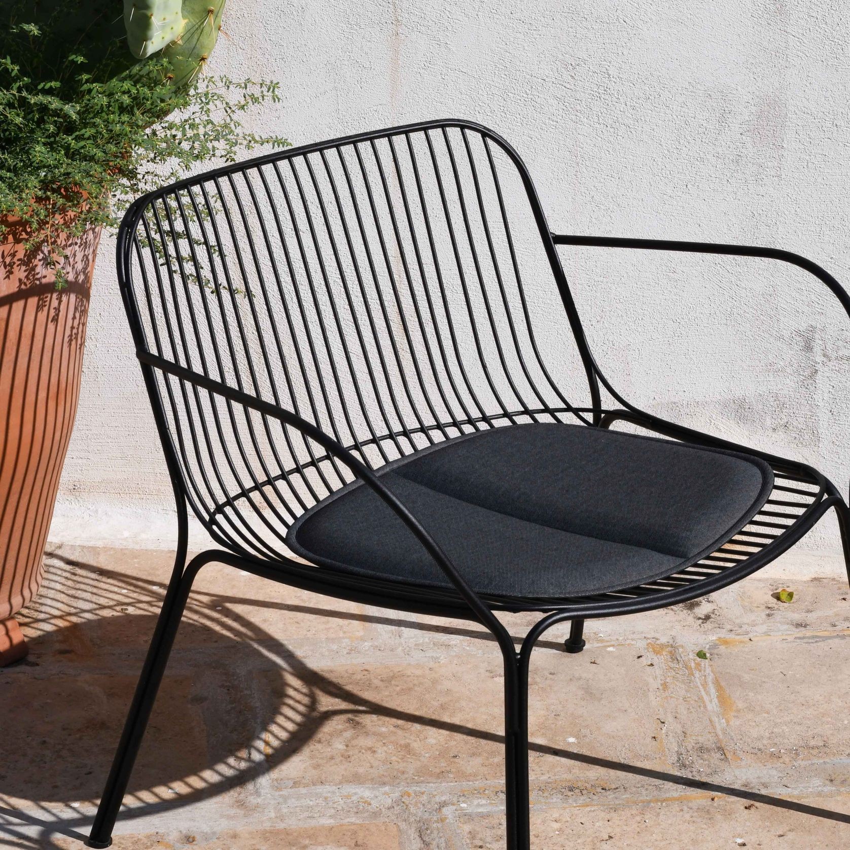 HiRay Armchair gallery detail image