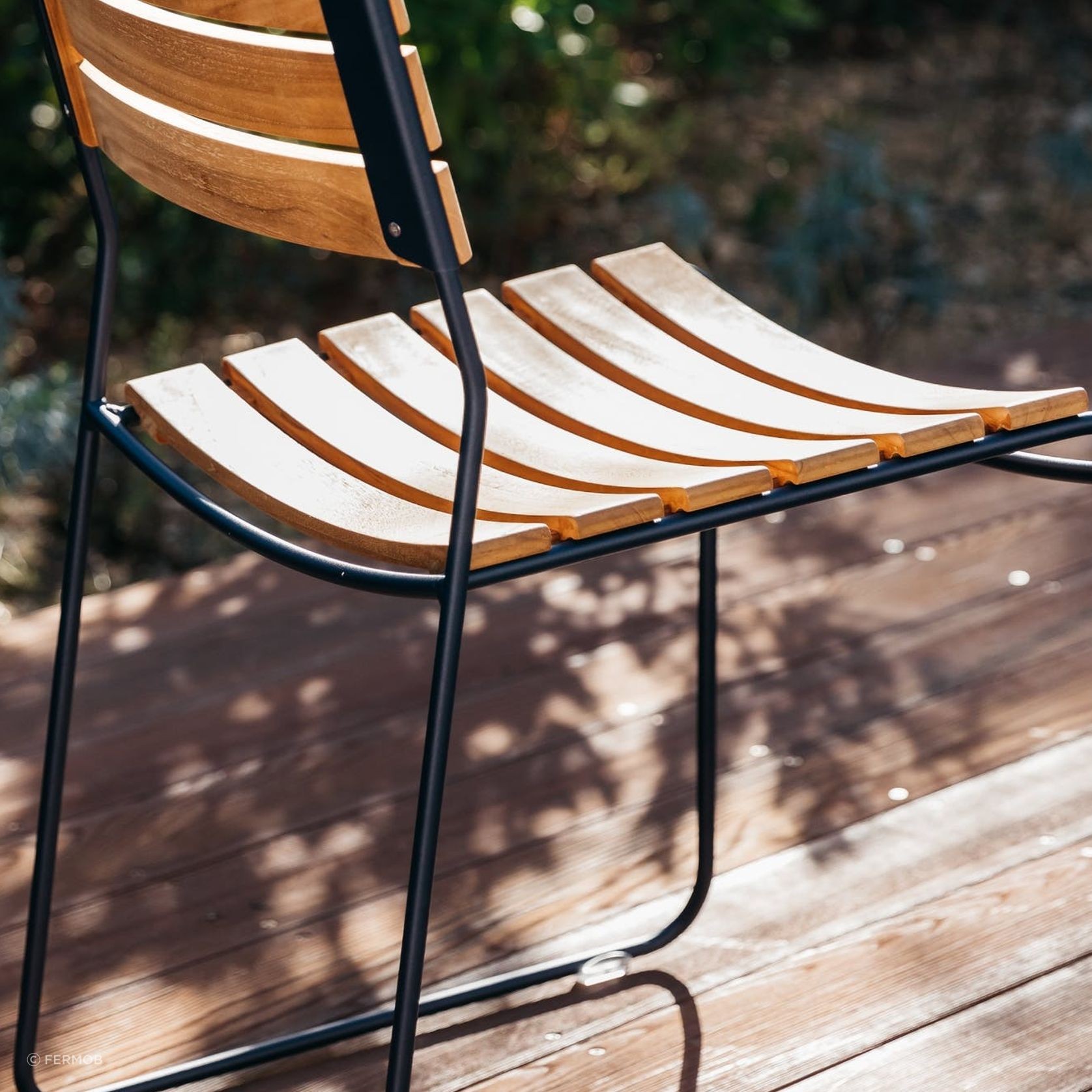 Surprising Chair - Teak gallery detail image