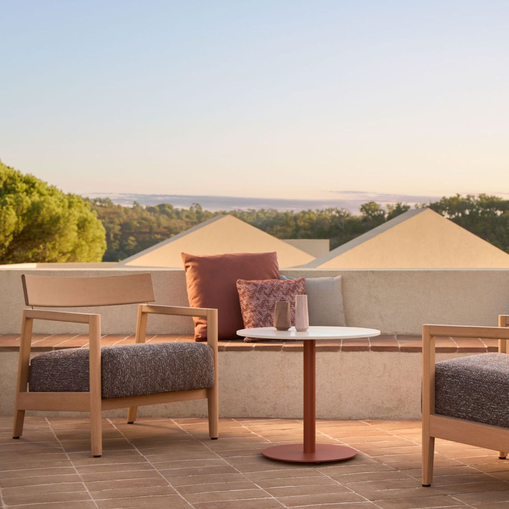 Kubik TechTeak Club Lounge Armchair gallery detail image