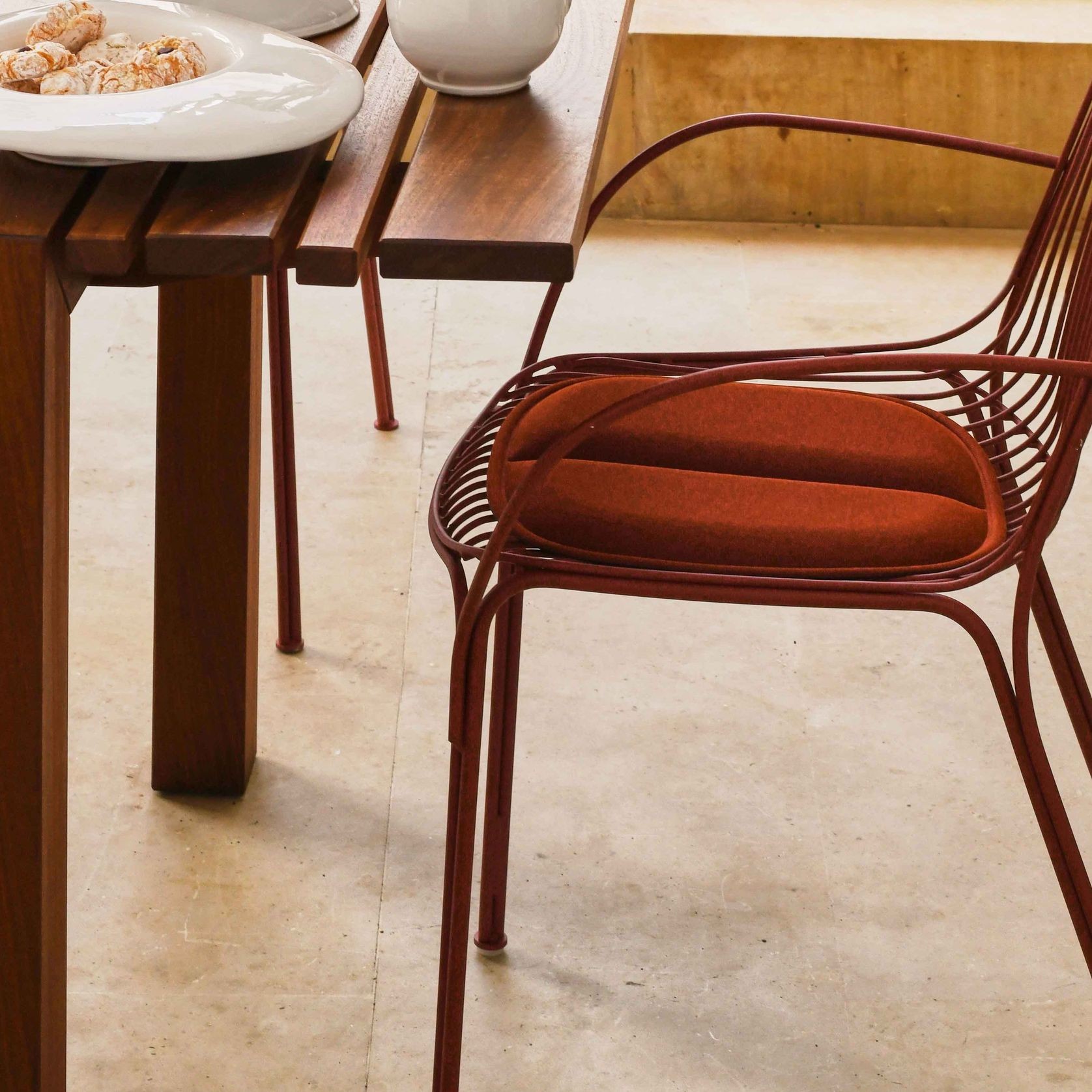 HiRay Chair with Arms gallery detail image