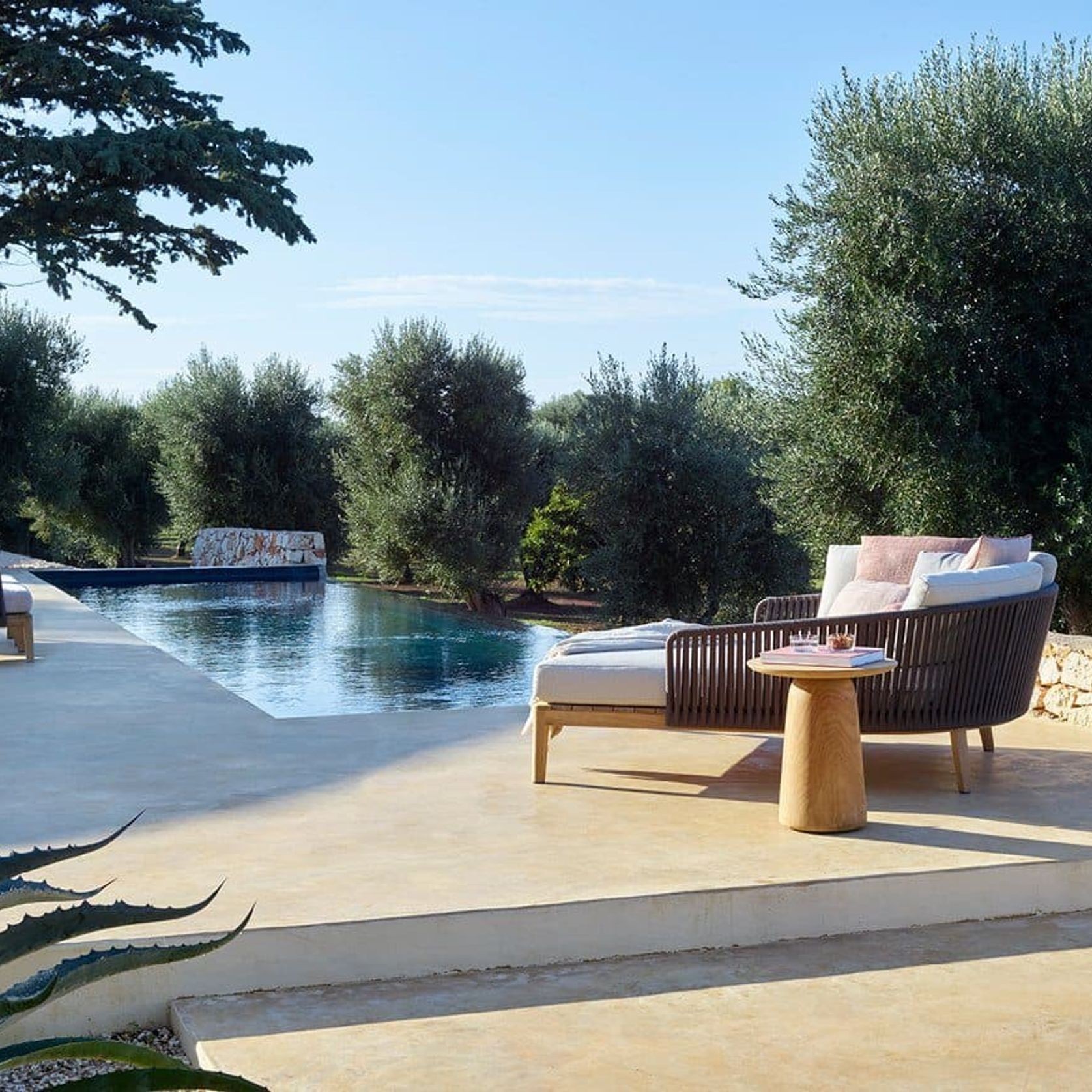 Mood | Outdoor Daybed gallery detail image