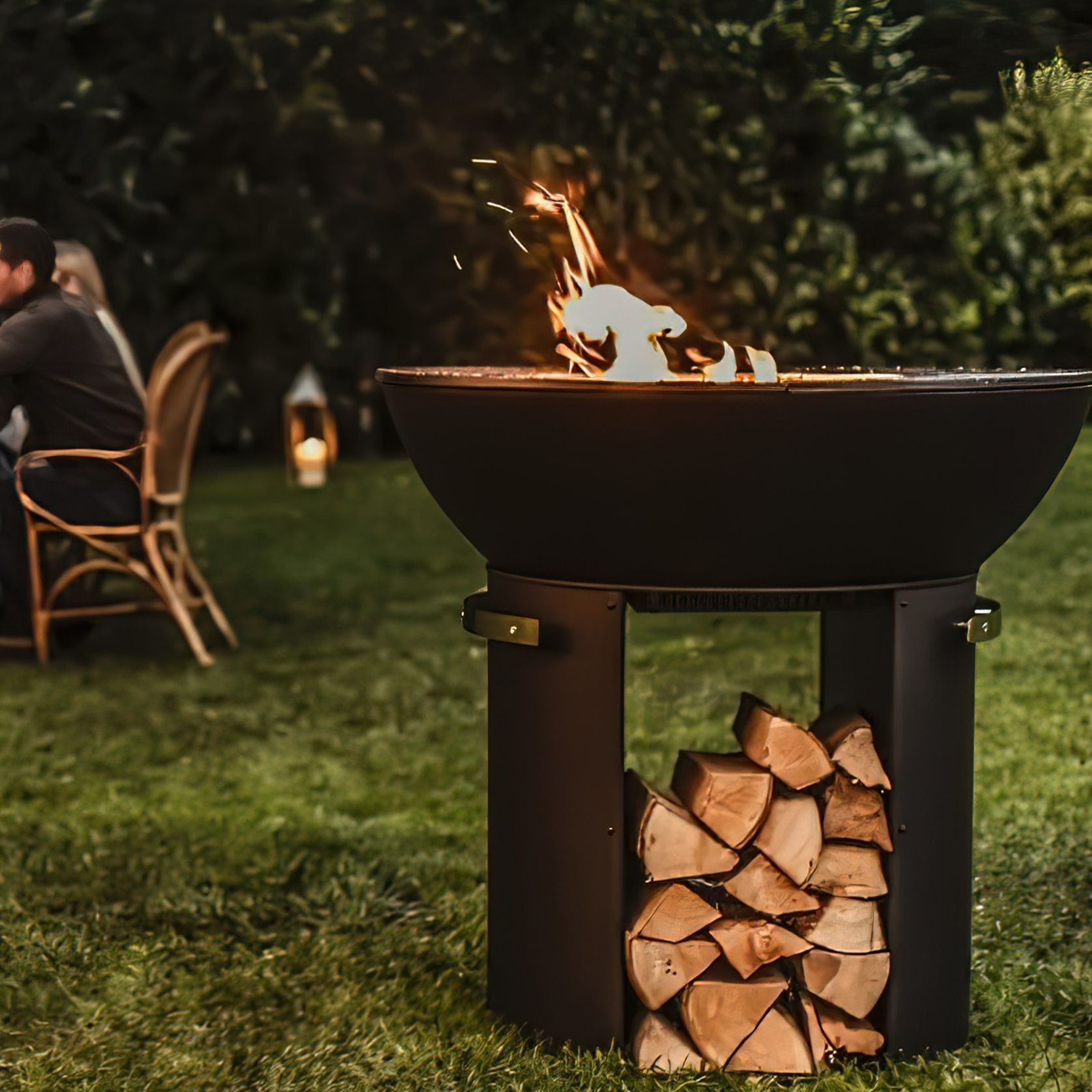 Hergóm Zenith Cast Iron Fire Pit gallery detail image