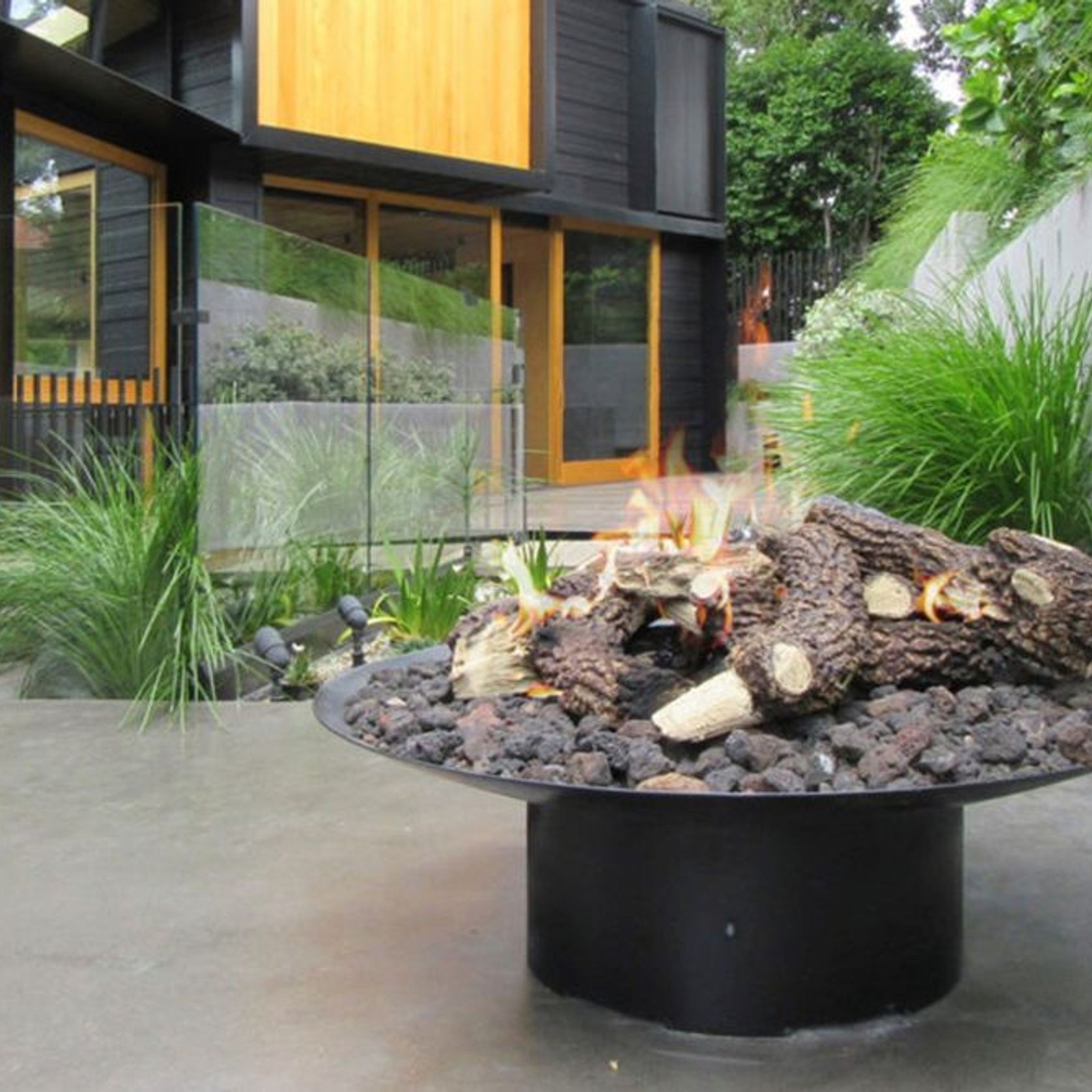 Rhode Island Outdoor Pit Fireplaces | Round gallery detail image