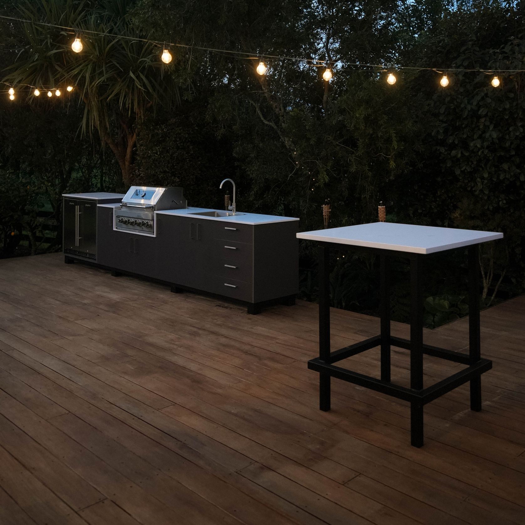 Large Outdoor Kitchen gallery detail image