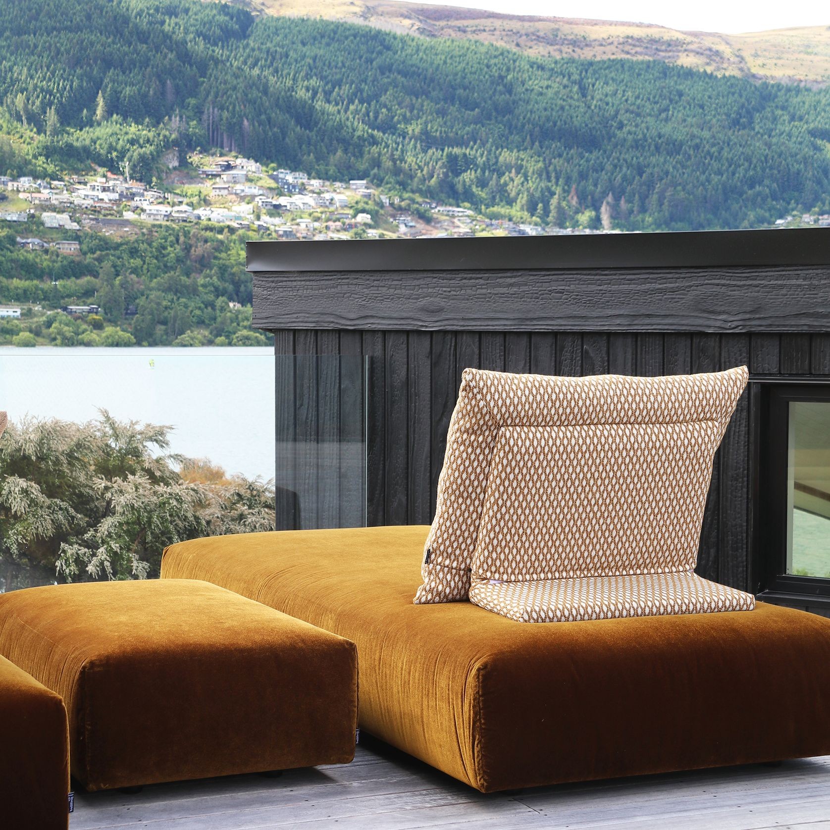Iwan Outdoor Sofa gallery detail image