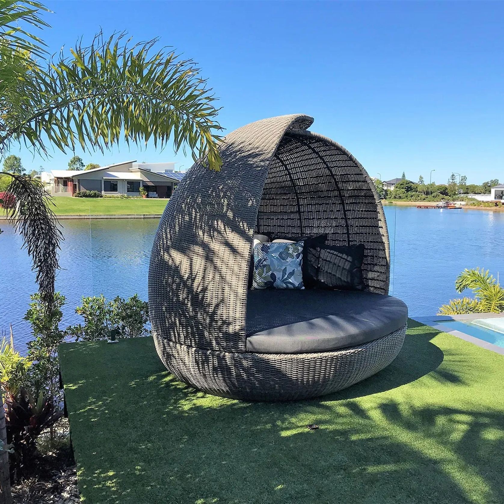 Lotus Wicker Daybed gallery detail image