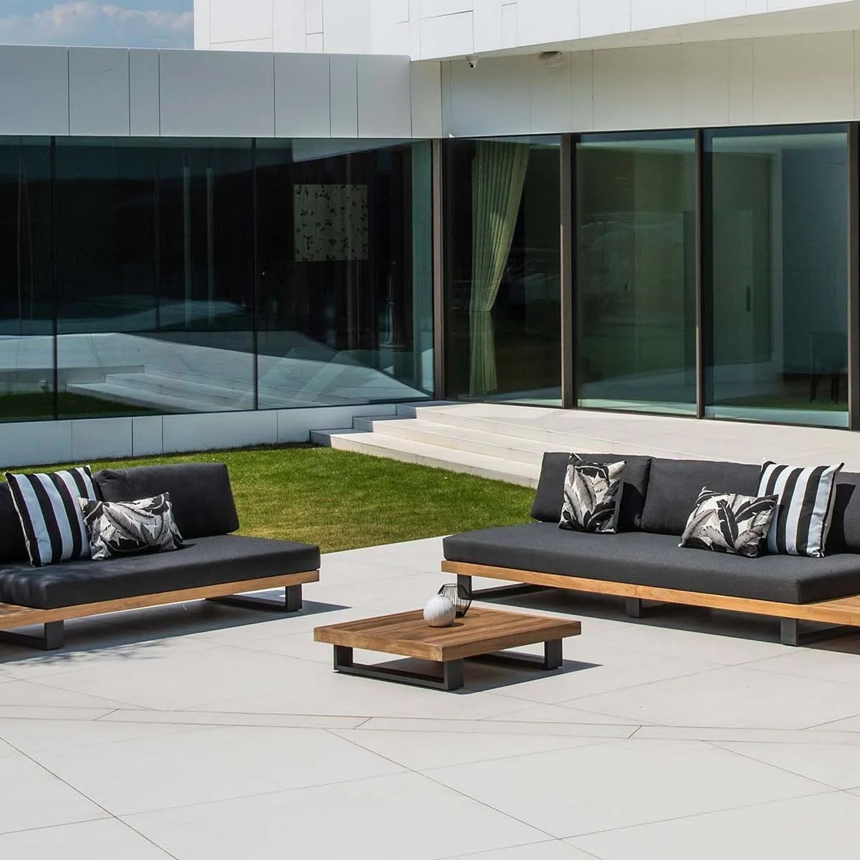 Truro 5 Seater Outdoor Lounge Setting gallery detail image
