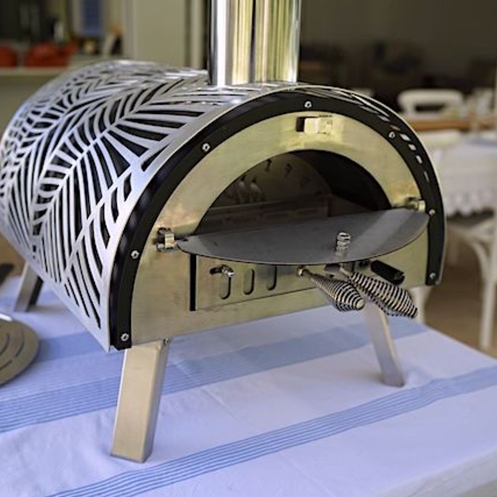 Piccolo rotating pizza oven gallery detail image