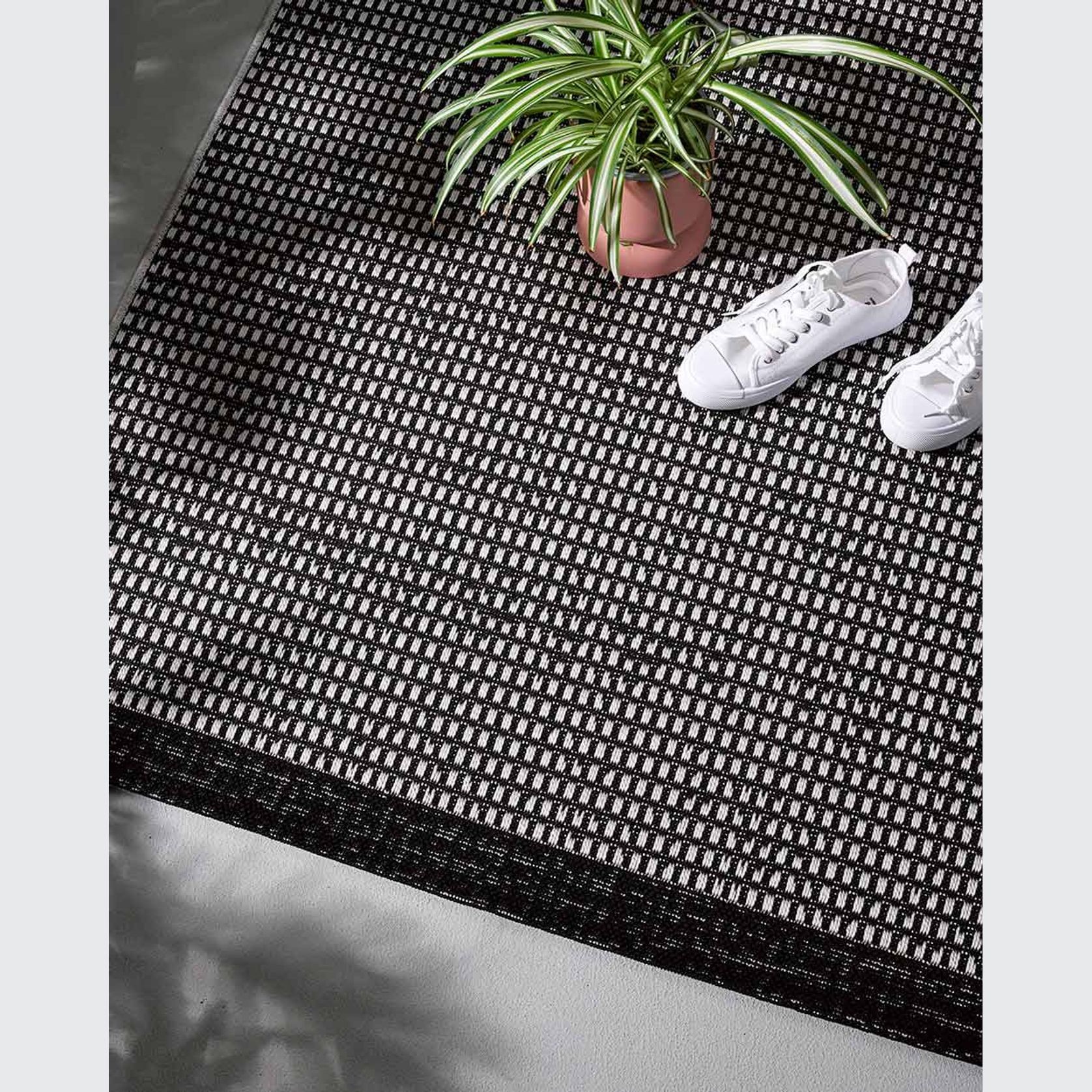 Baya Flaxseed Outdoor Rug - Graphite gallery detail image