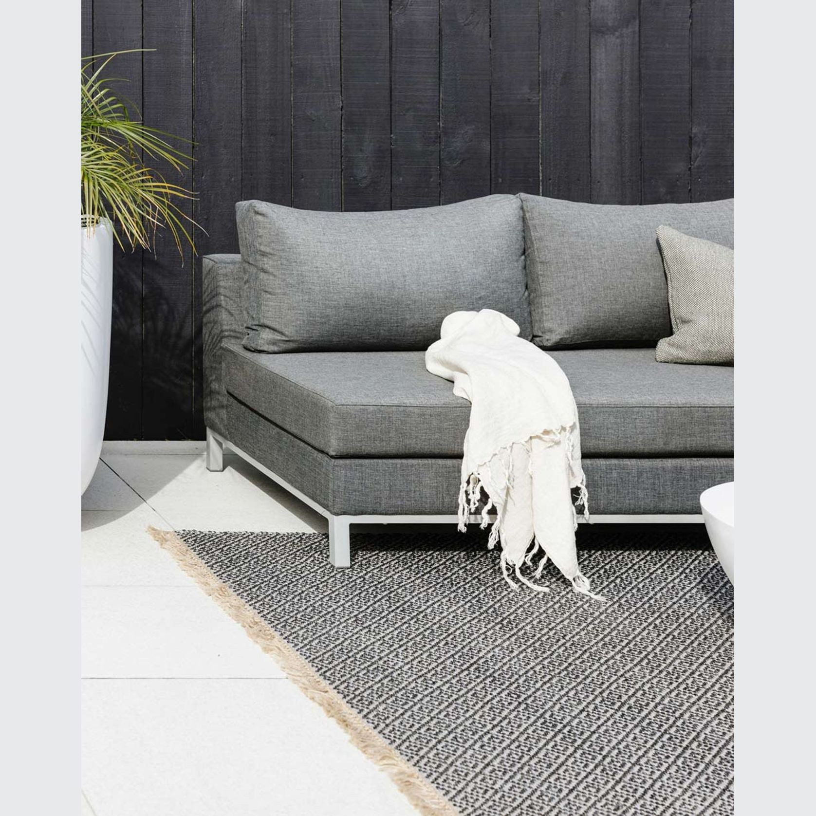 Baya Reef Outdoor Rug - Charcoal gallery detail image