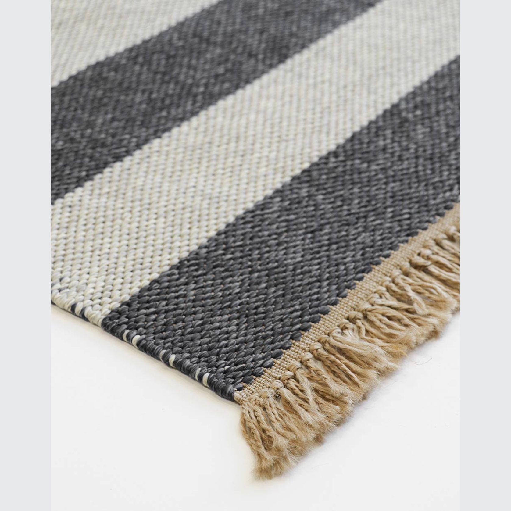 Baya Summit Outdoor Rug - Charcoal gallery detail image