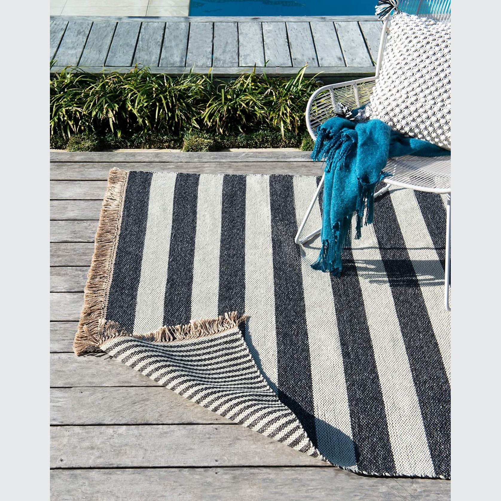 Baya Summit Outdoor Rug - Charcoal gallery detail image