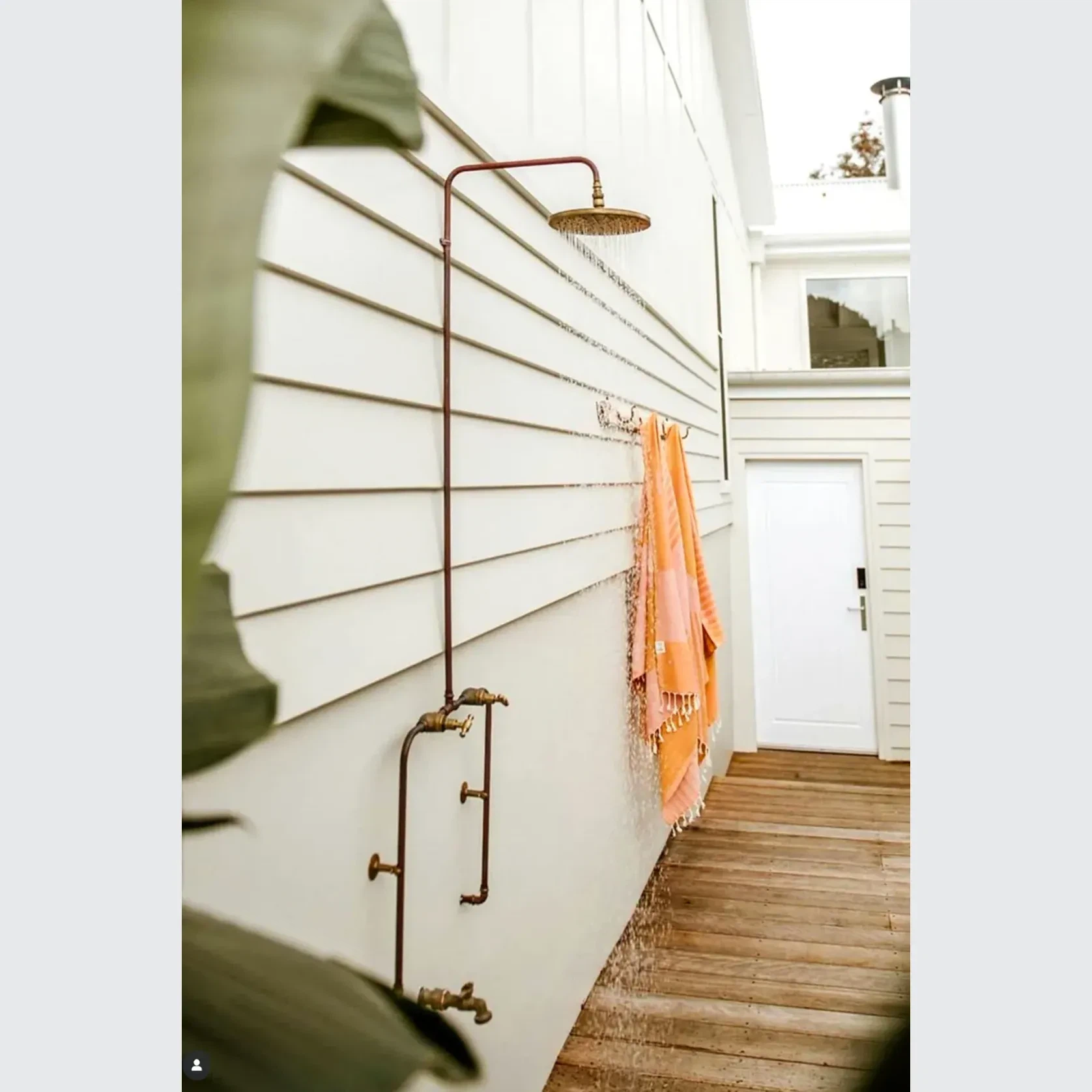 Byron Outdoor Shower with Foot Tap | Hot+Cold | Brass gallery detail image