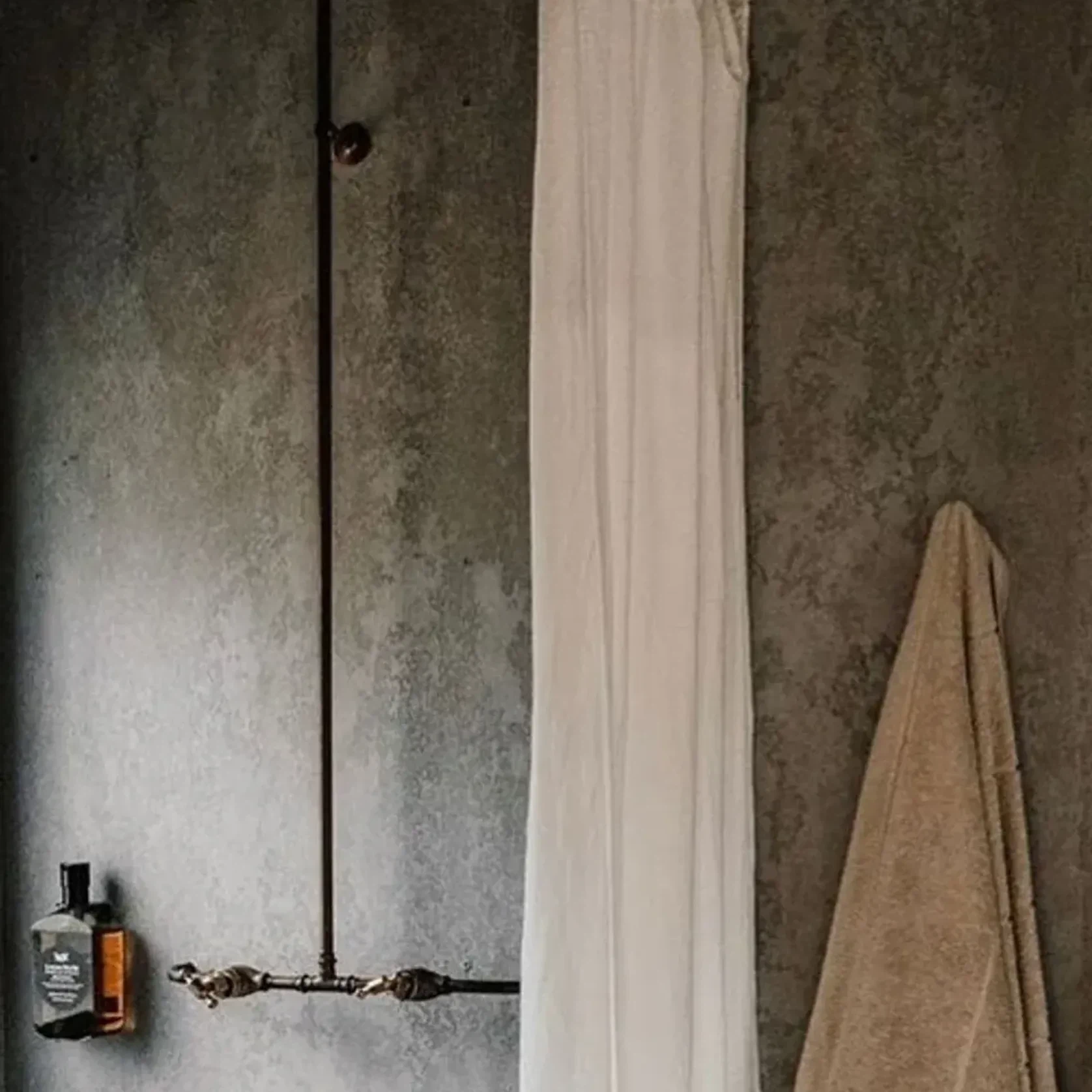 Noosa Wall Mount Outdoor Shower | Hot+Cold | Brass gallery detail image