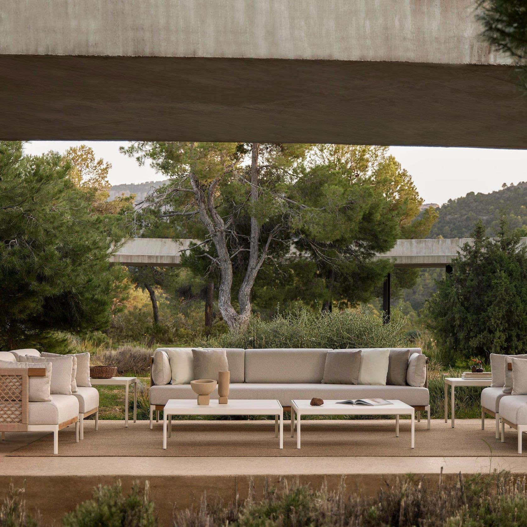 Legacy Outdoor Sofa 3 by Point gallery detail image
