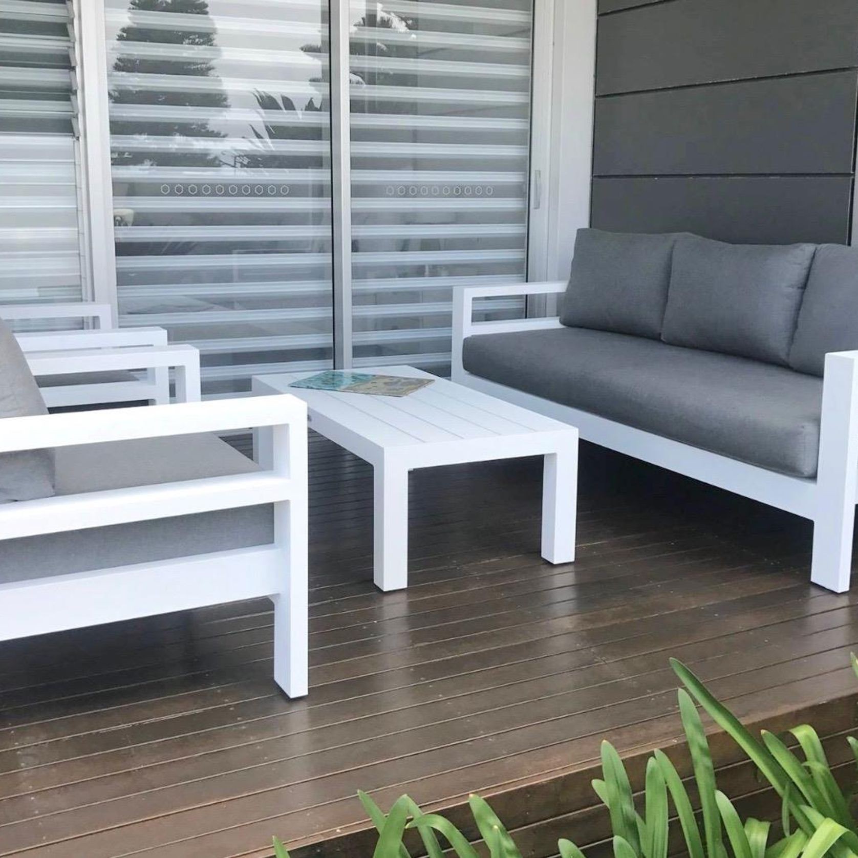 Coast Outdoor Lounge Set | White gallery detail image