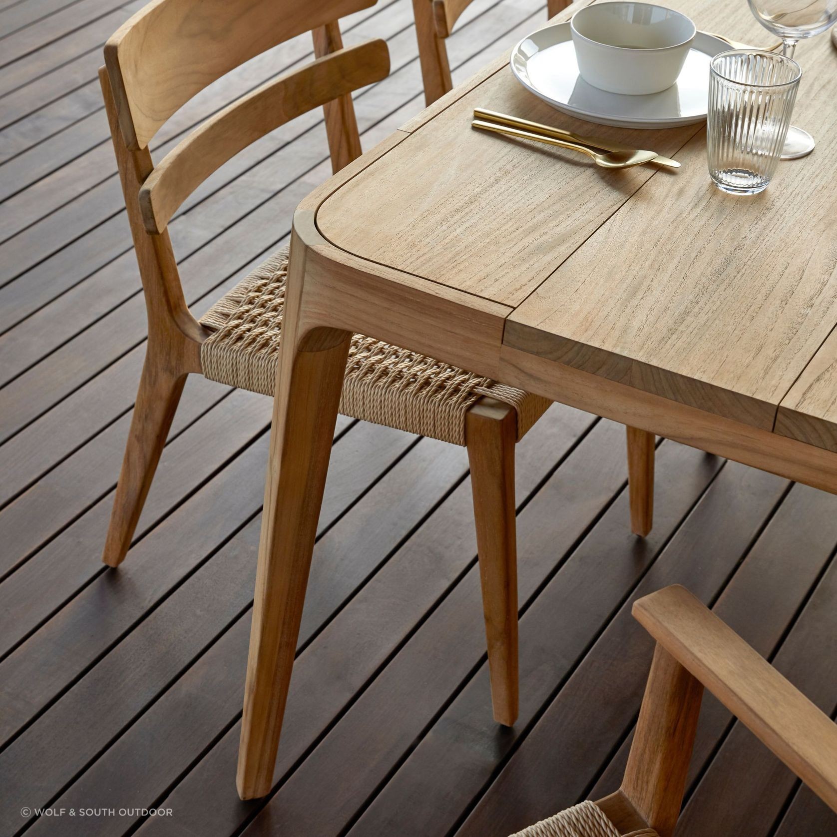 Paralel 250–300cm Extendable Outdoor Dining Table gallery detail image