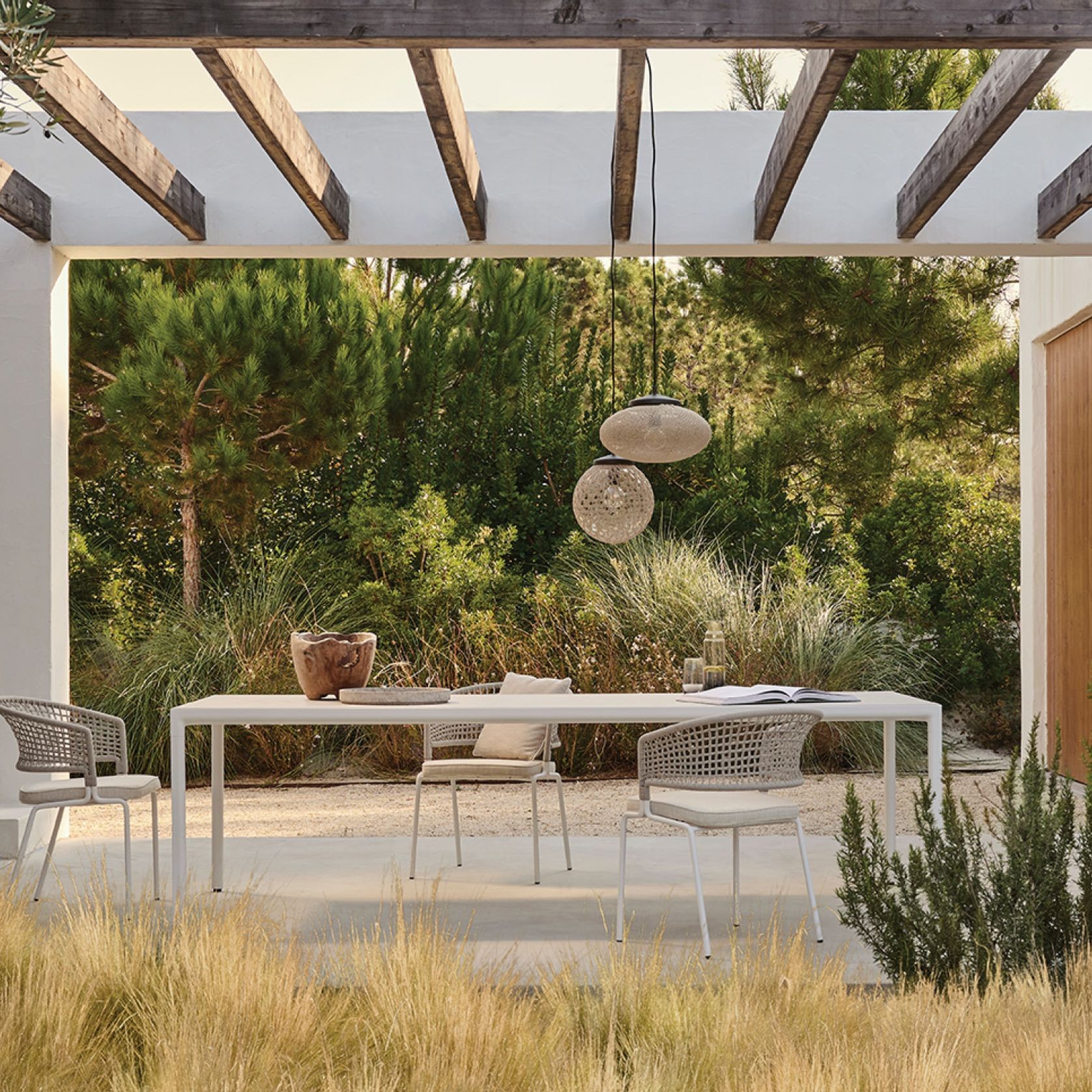 Illum | Tables gallery detail image