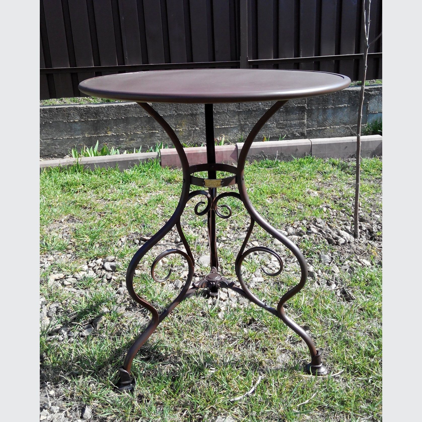 Arras 60cm - 80cm Garden Table gallery detail image