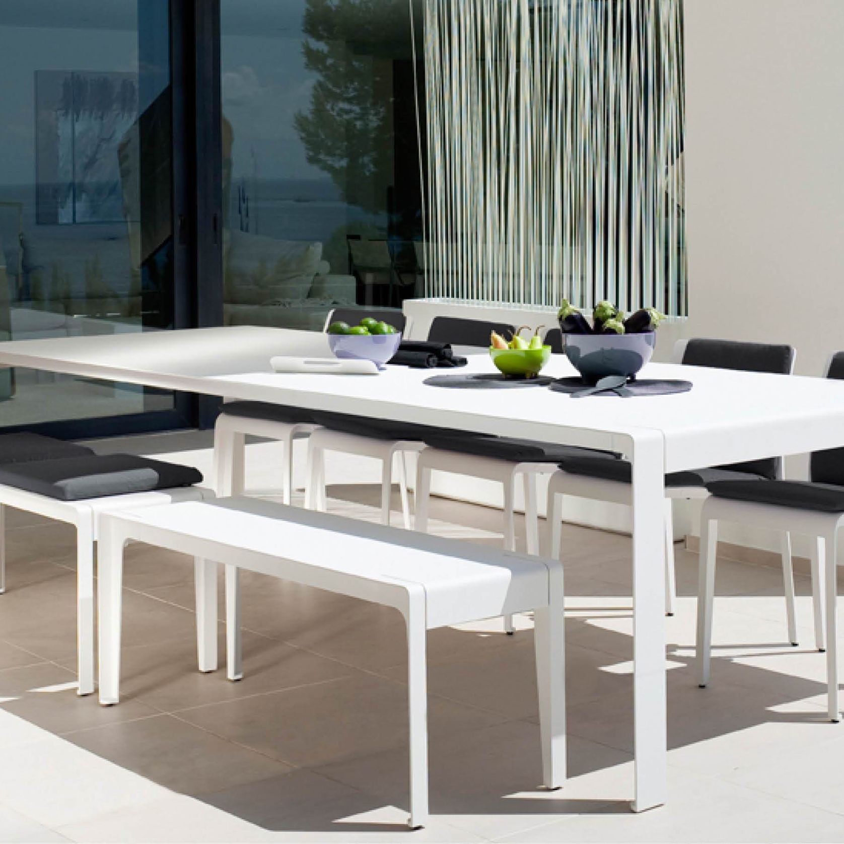 Mirthe | Tables gallery detail image