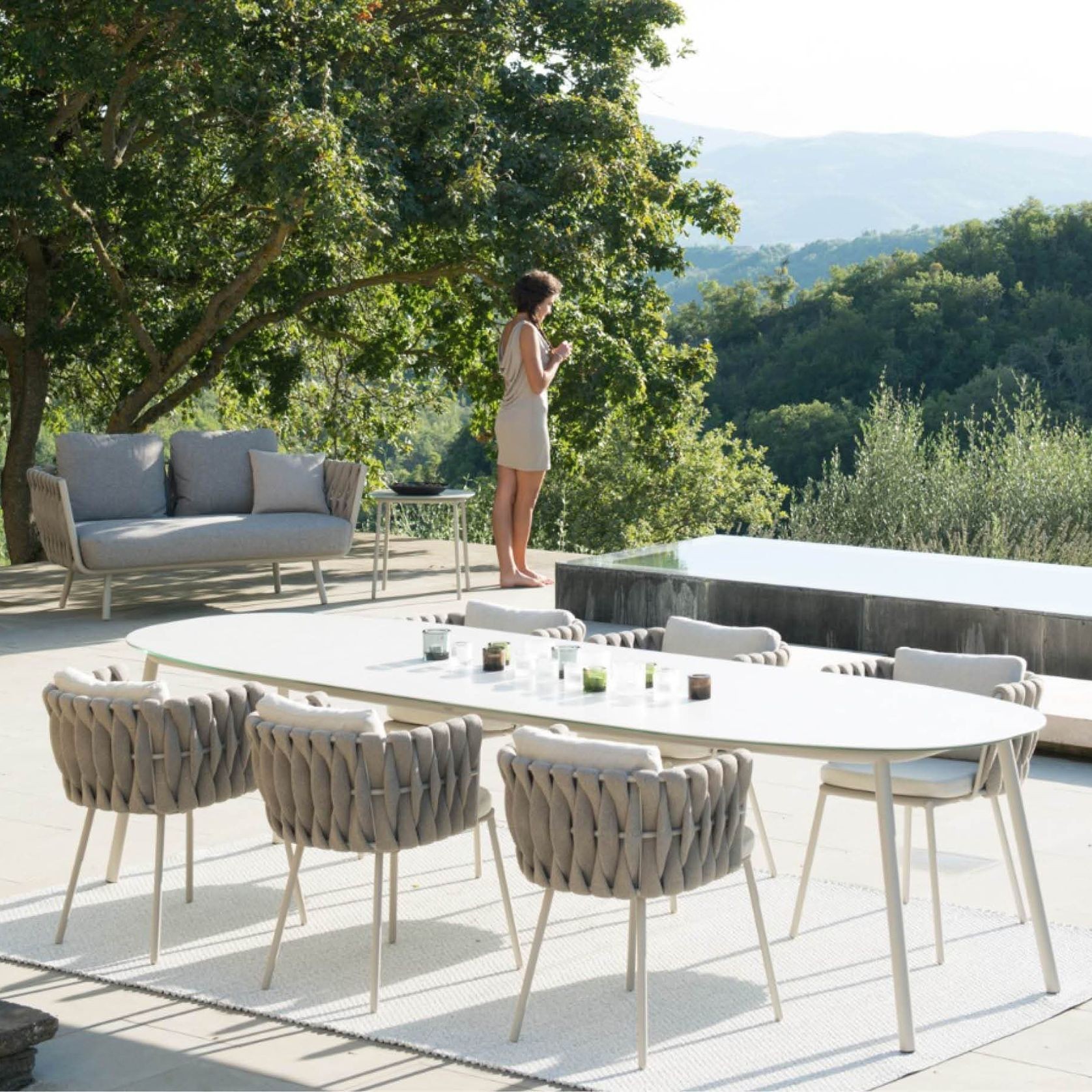 Tosca | Tables gallery detail image