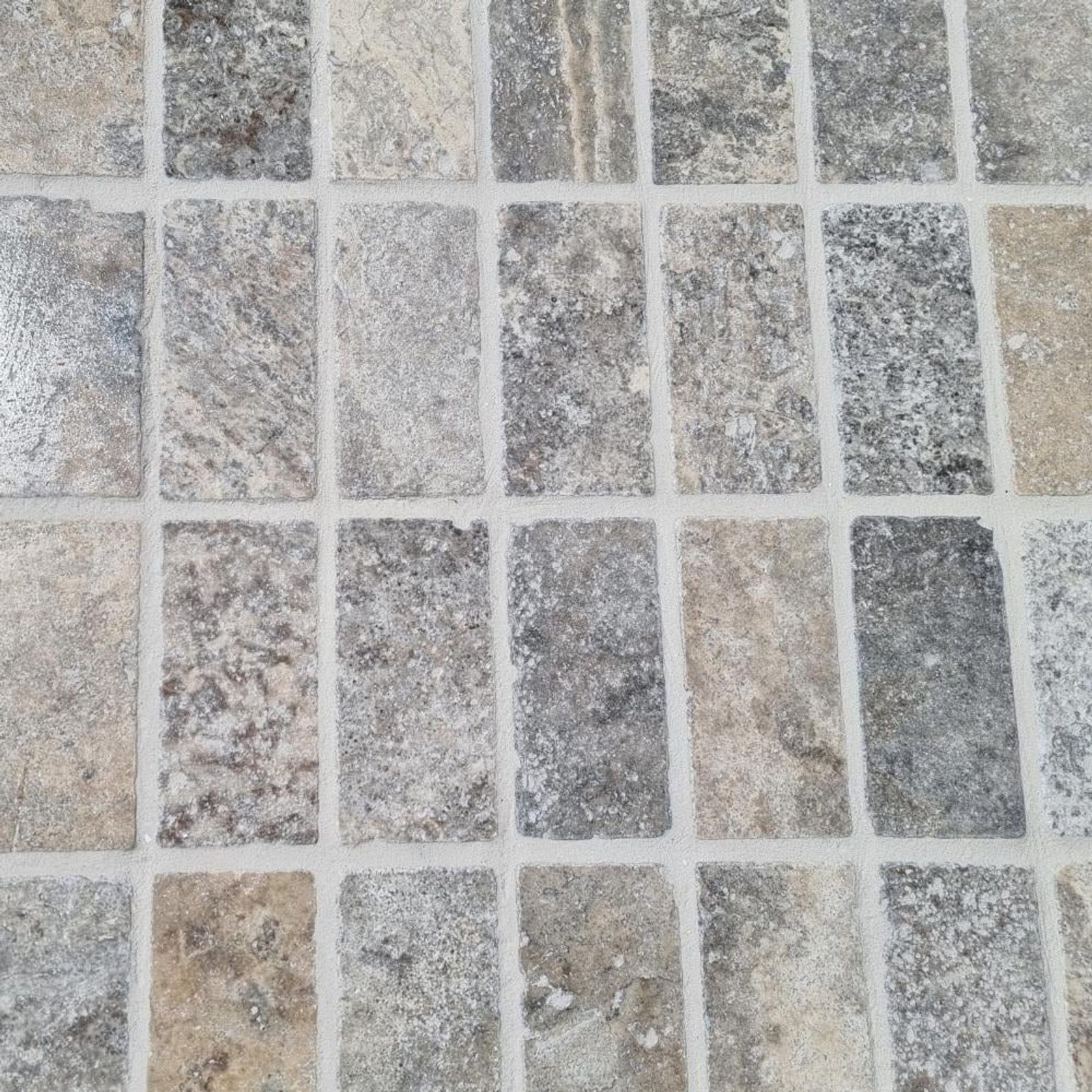 30mm Classic Silver Travertine Cobblestone gallery detail image