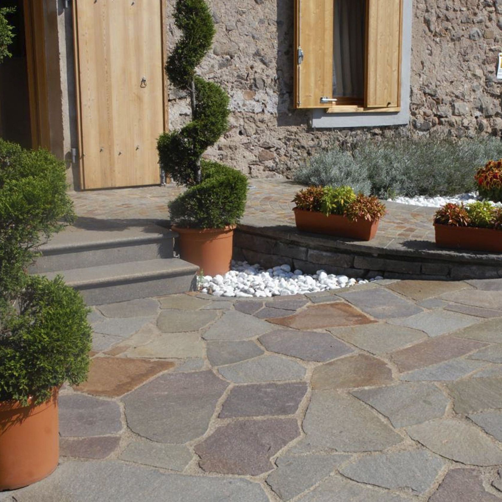 Italian Crazy Paving gallery detail image