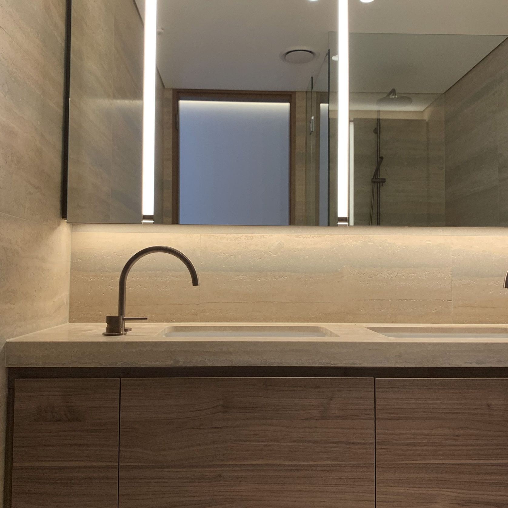Striato Domus Vein Cut Travertine gallery detail image