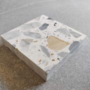 Terrazzo Grande - Ciottolo gallery detail image