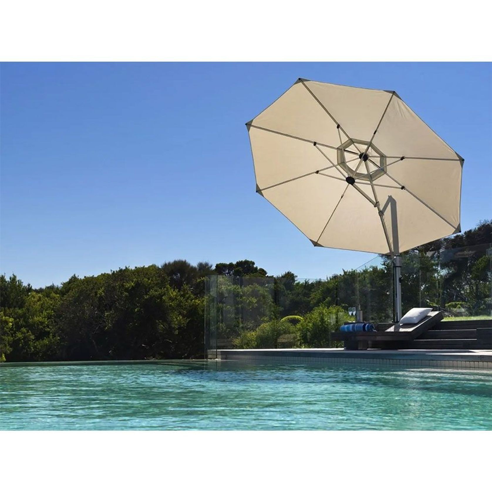 Eclipse 4m Octagonal Cantilever Outdoor Umbrella gallery detail image