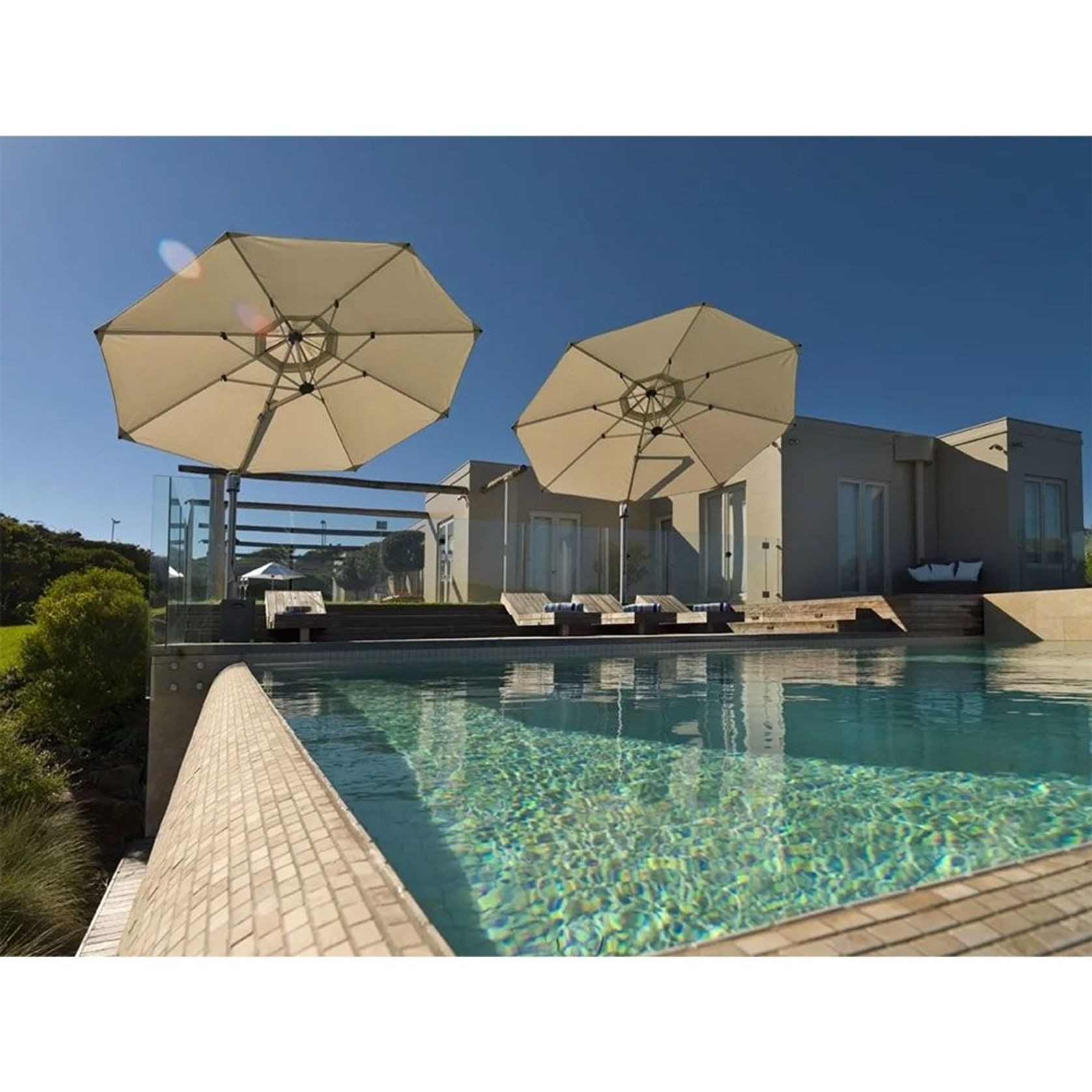 Eclipse 4m Octagonal Cantilever Outdoor Umbrella gallery detail image