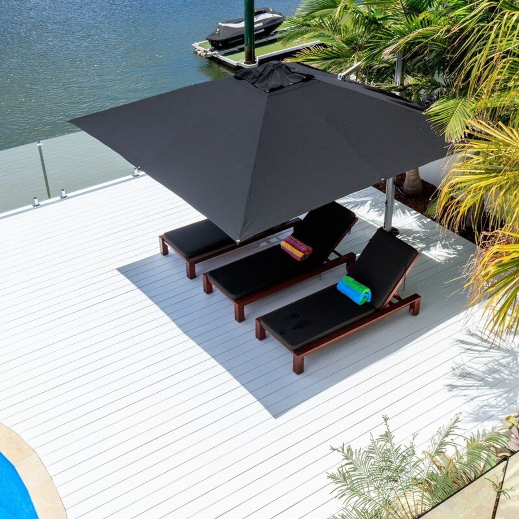 Riviera Sidepost Cantilever - Outdoor Umbrella gallery detail image