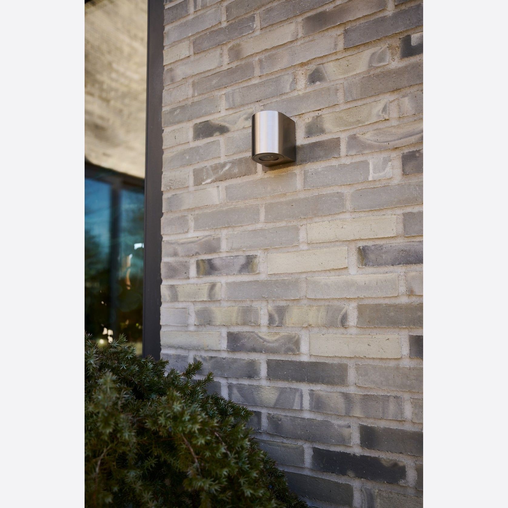 Canto 2 LED Wall Light gallery detail image