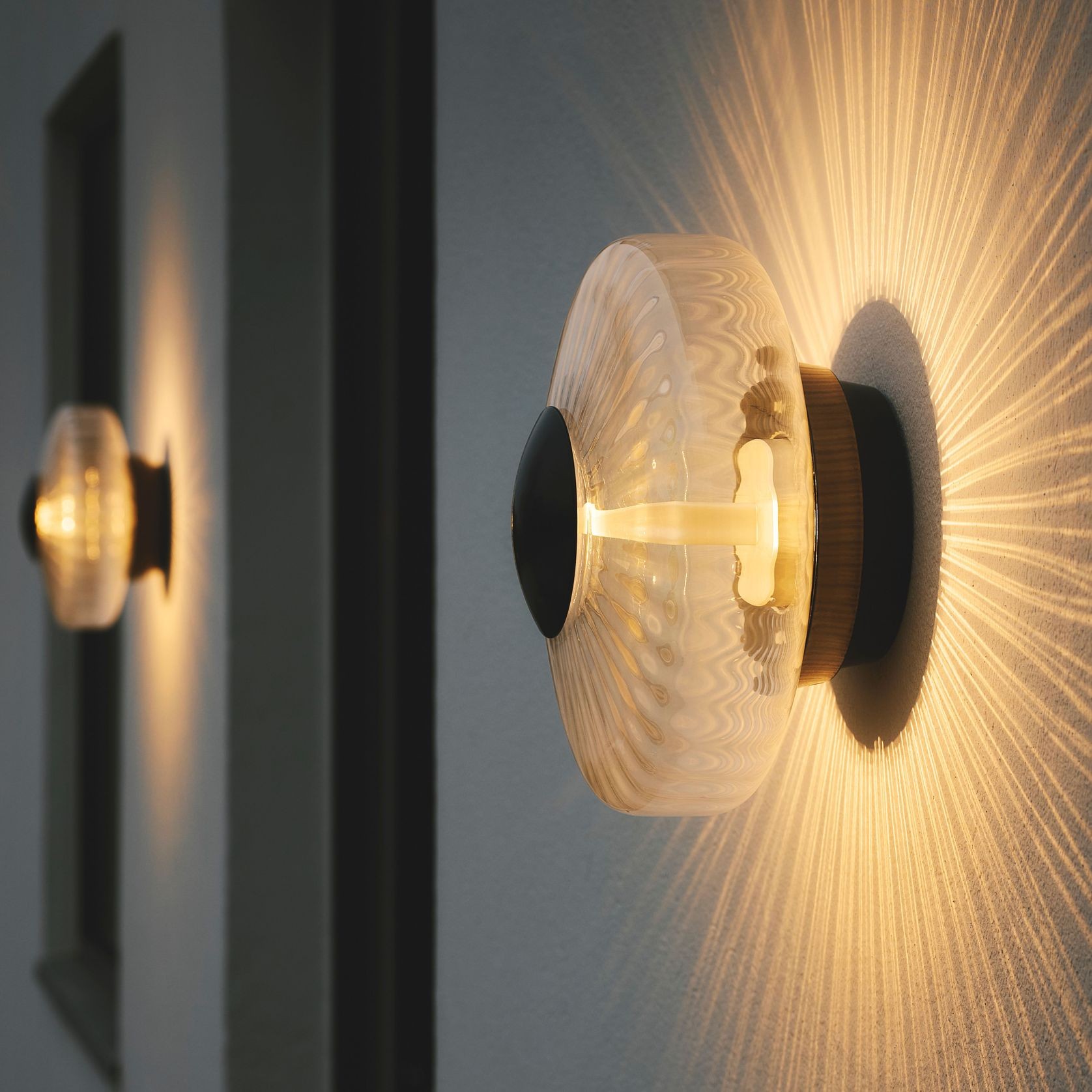 New Wave Optic Outdoor Wall Light gallery detail image