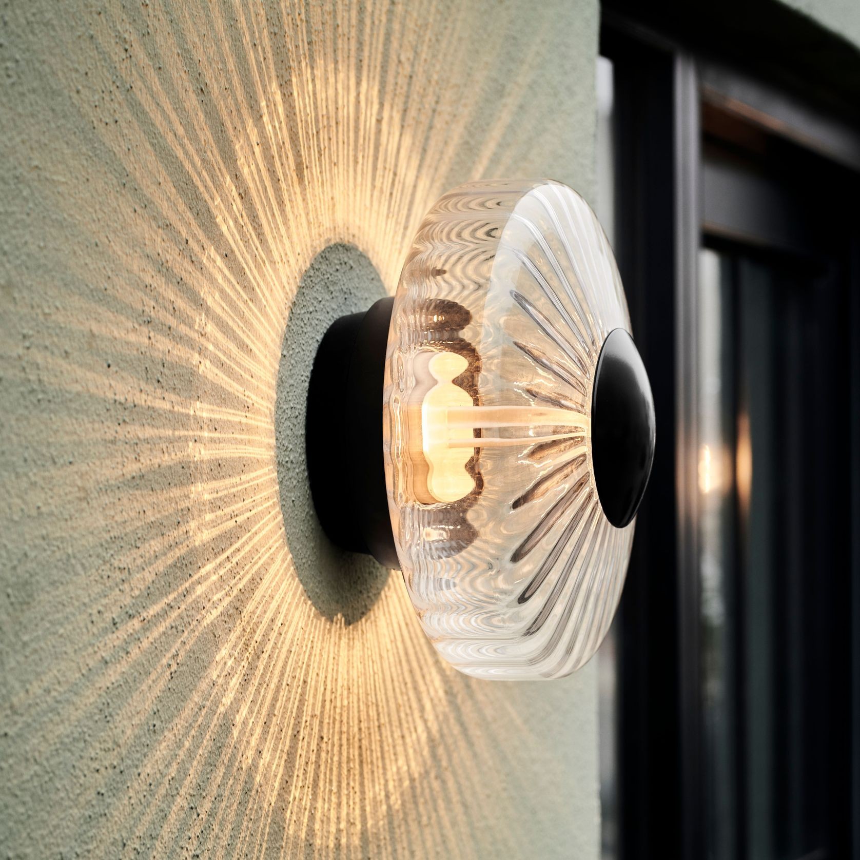 New Wave Optic Outdoor Wall Light gallery detail image