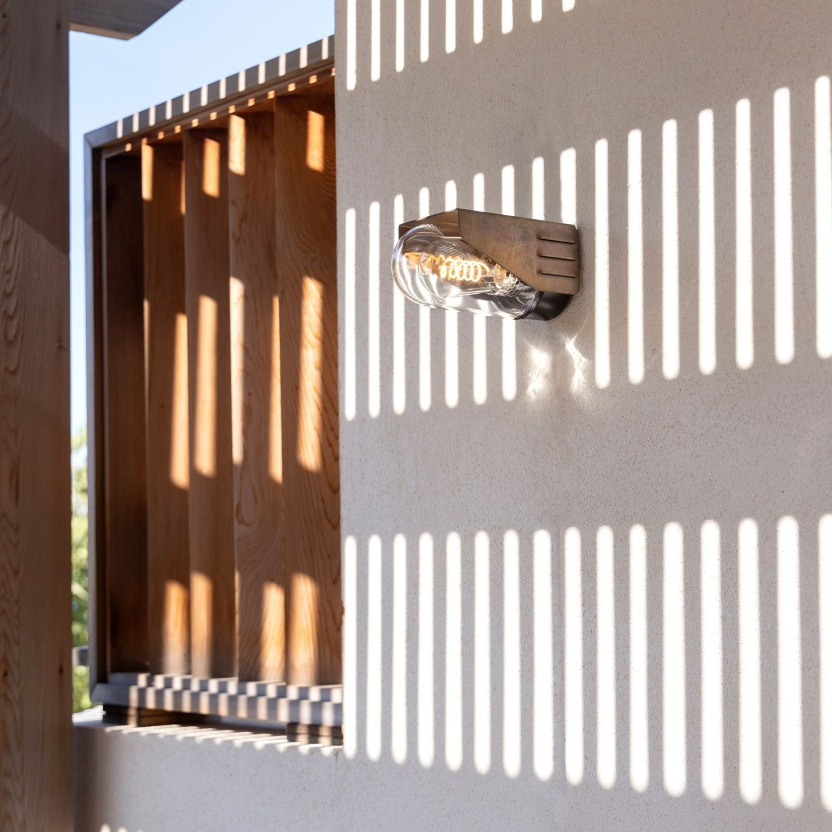 RP195 Model 1 Wall Light gallery detail image