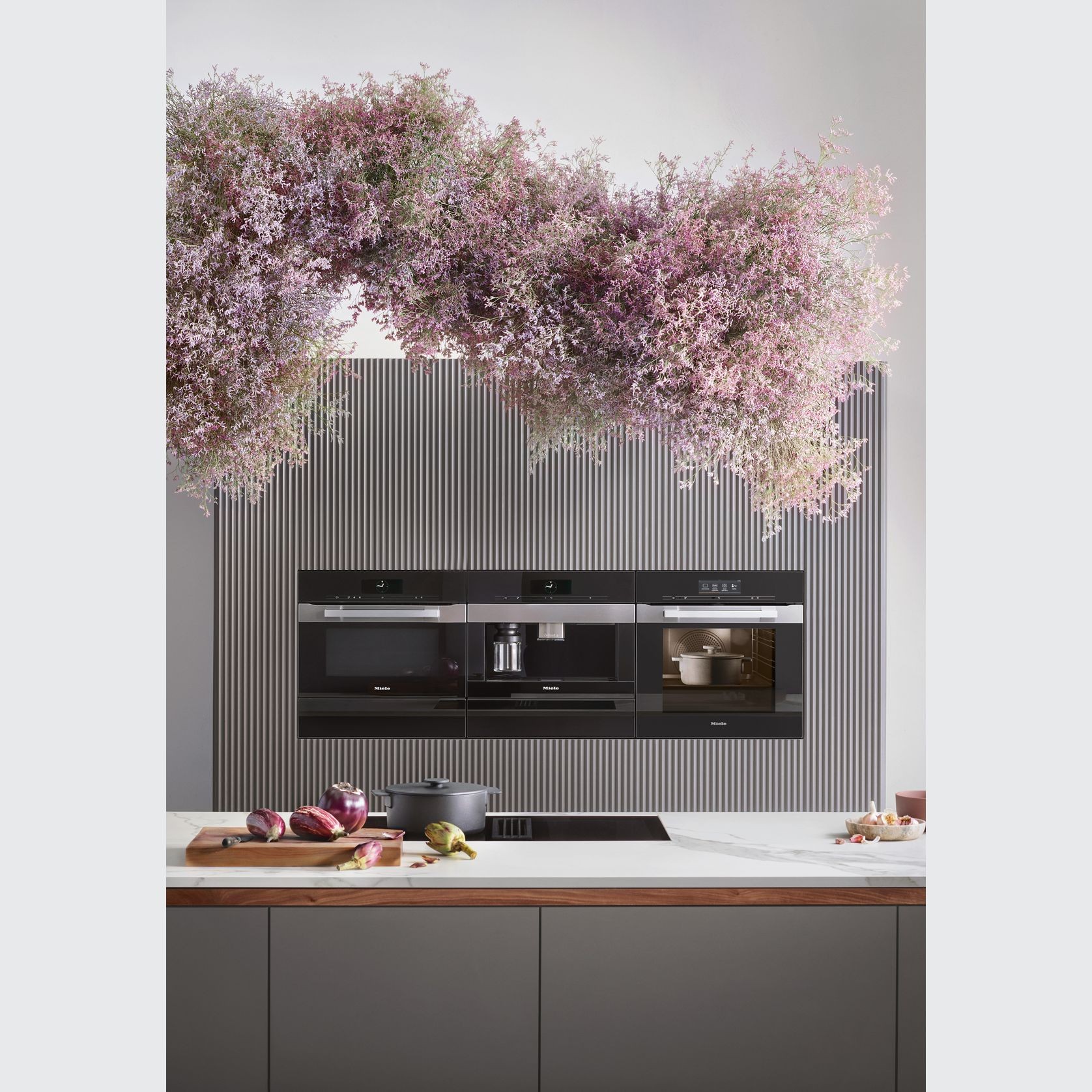 Miele Mtouch Obsidian Black Pyrolytic Oven W.600 gallery detail image