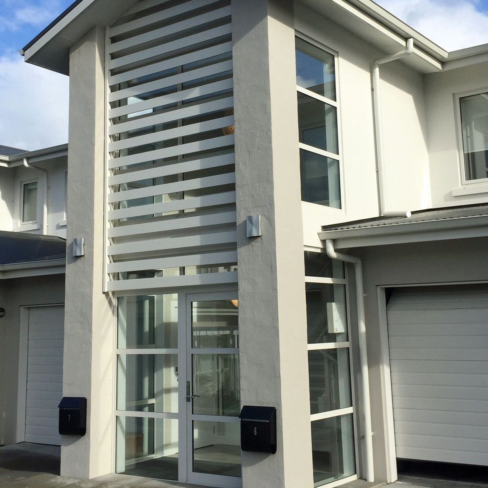 Louvrelite® Gable Sun Shade gallery detail image