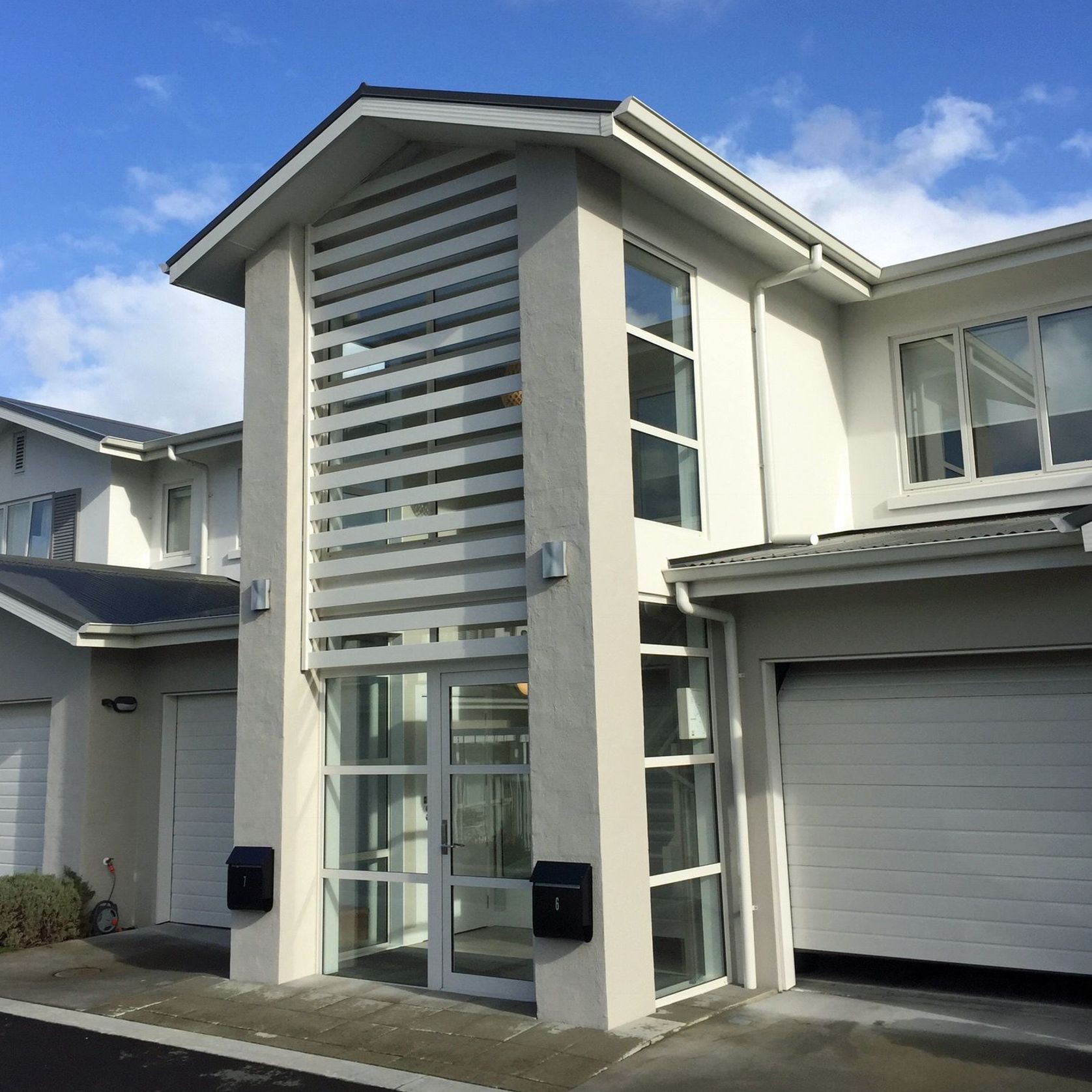 Louvrelite® Gable Sun Shade gallery detail image