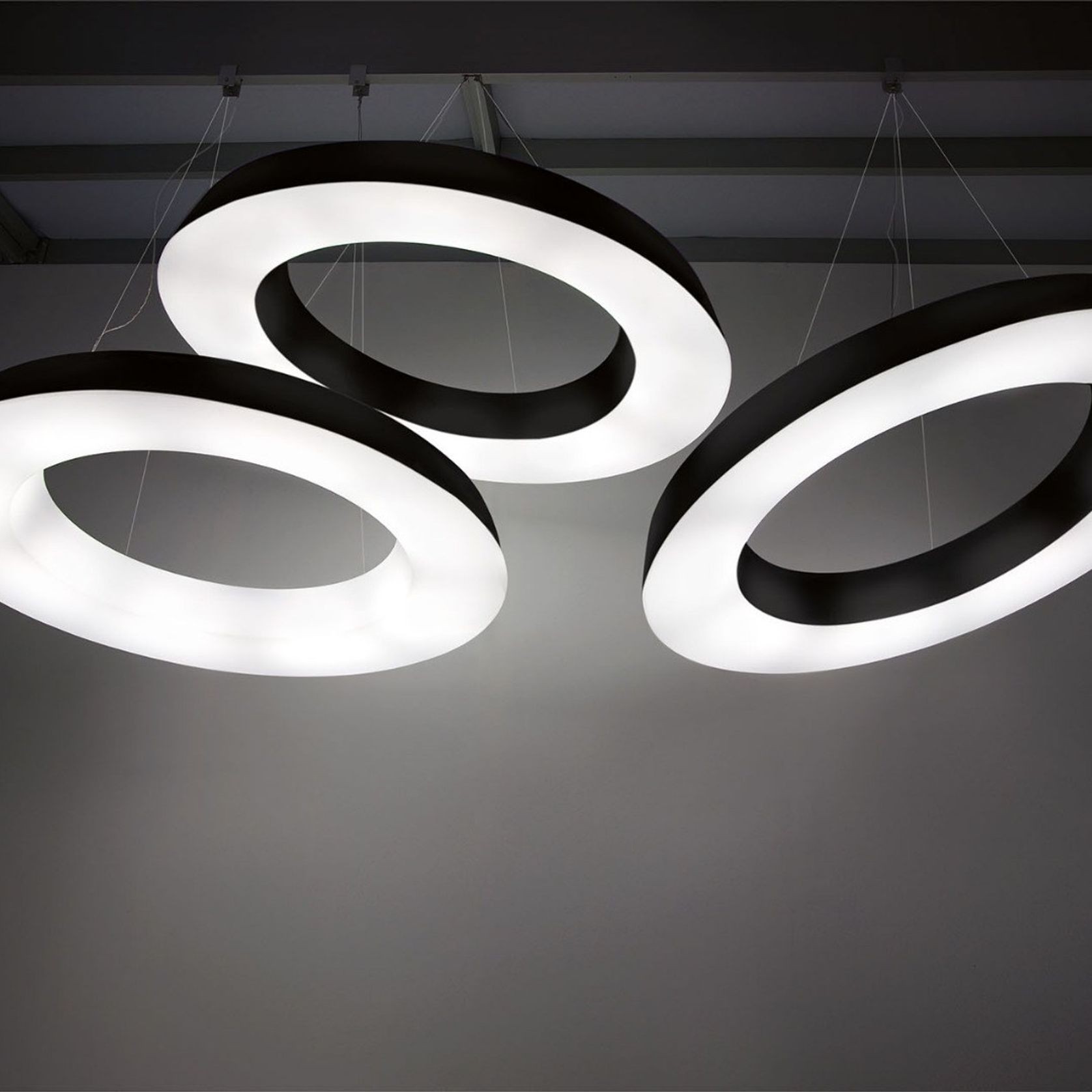 Martinelli Luce Circular Pol Pendant Light gallery detail image