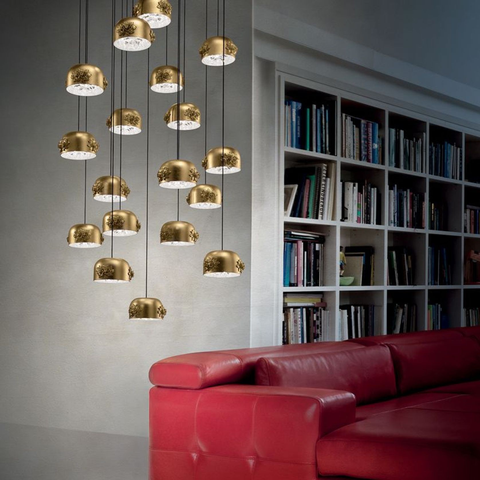 Dame S18 | Pendant gallery detail image