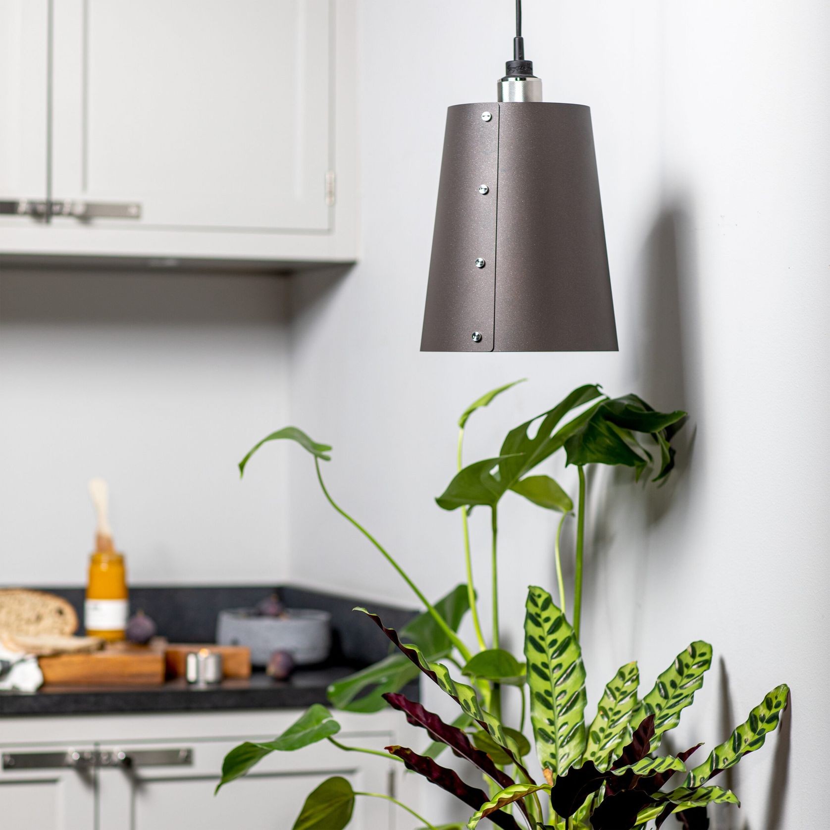 Hooked 1.0 Large Pendant Light 2.6M | Graphite gallery detail image