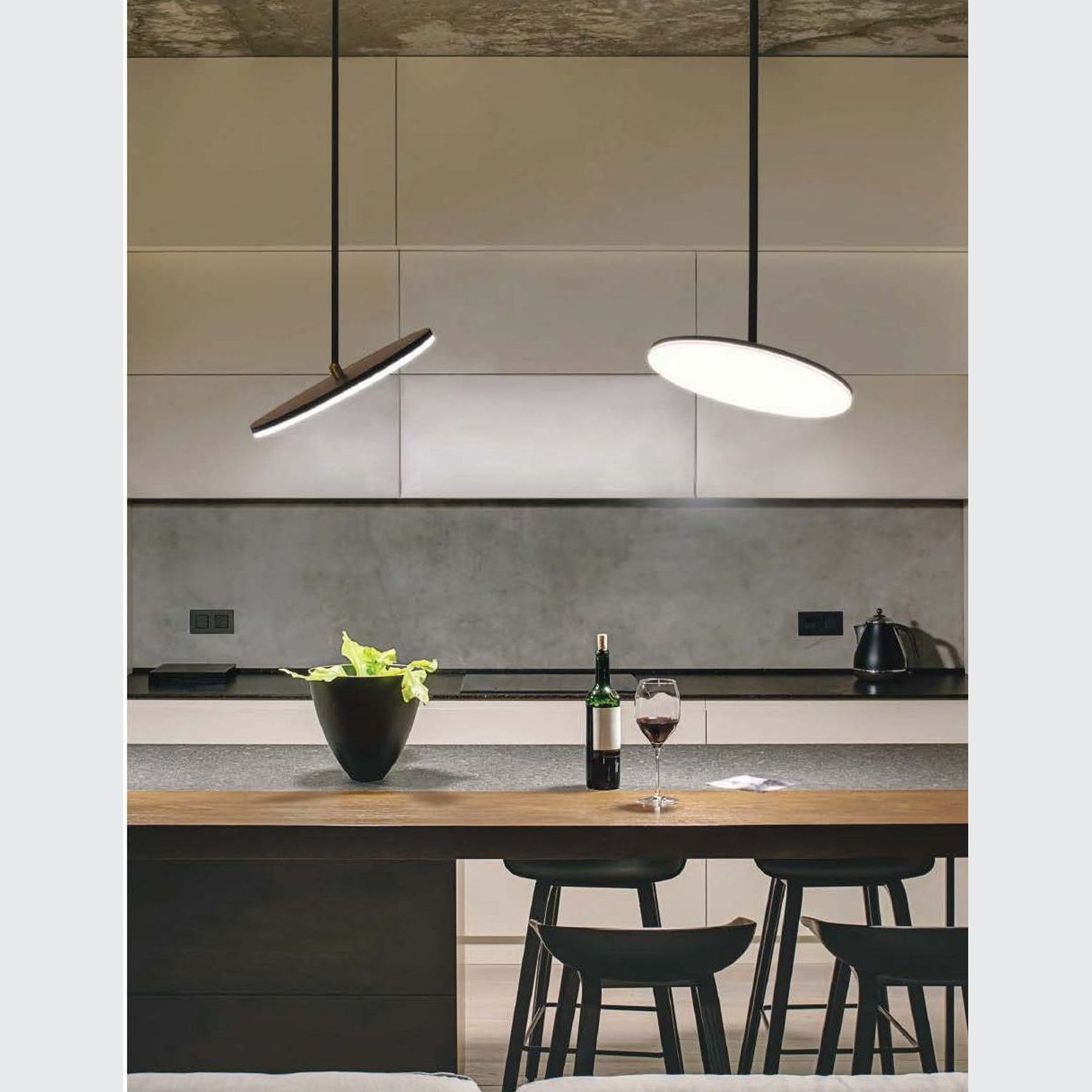 Folio Giro Pivot Pendant Light gallery detail image