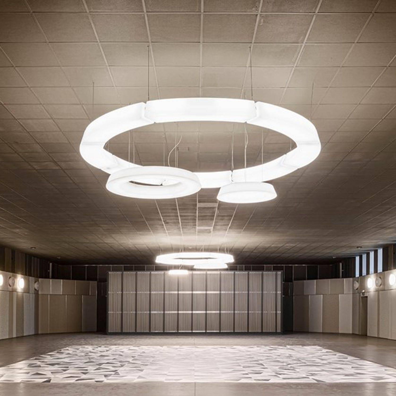 Martinelli Luce Circular Pol XL Pendant Light gallery detail image