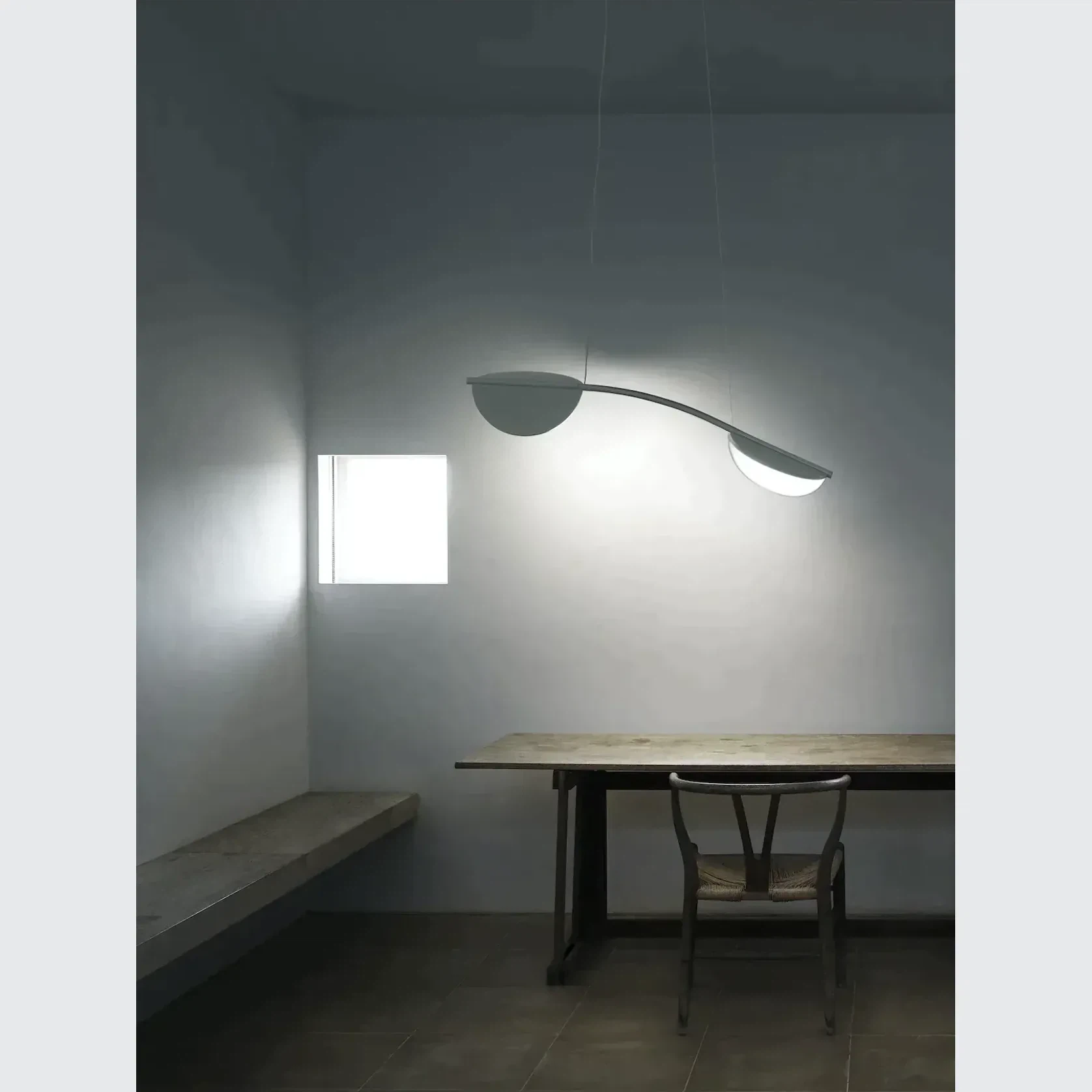 Almendra Linear gallery detail image