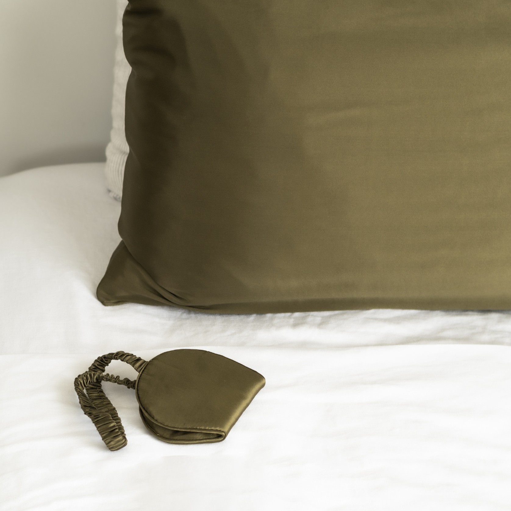 100% Pure Silk Gift Set- Olive gallery detail image