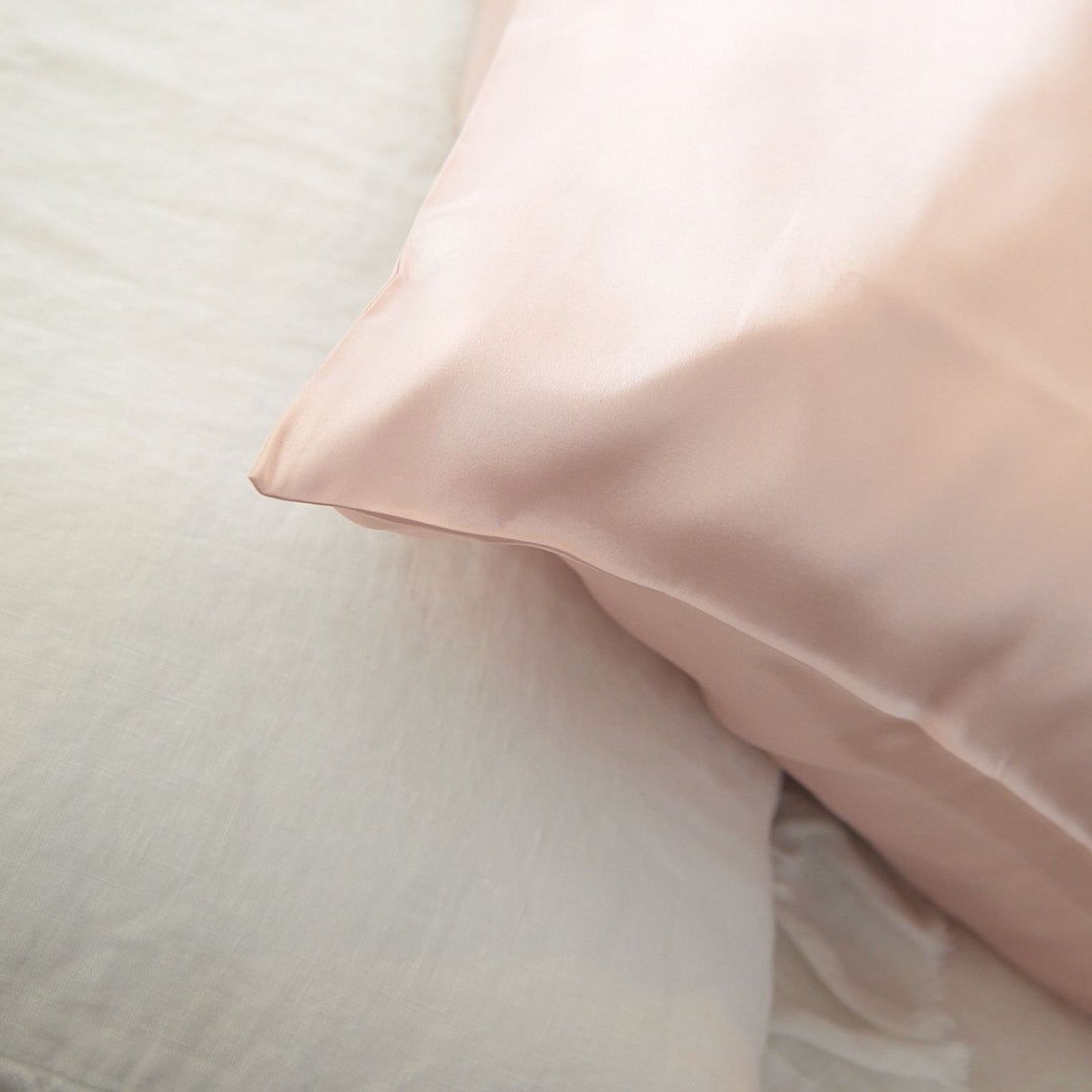 100% Pure Silk Pillowcase Pair - Blush gallery detail image